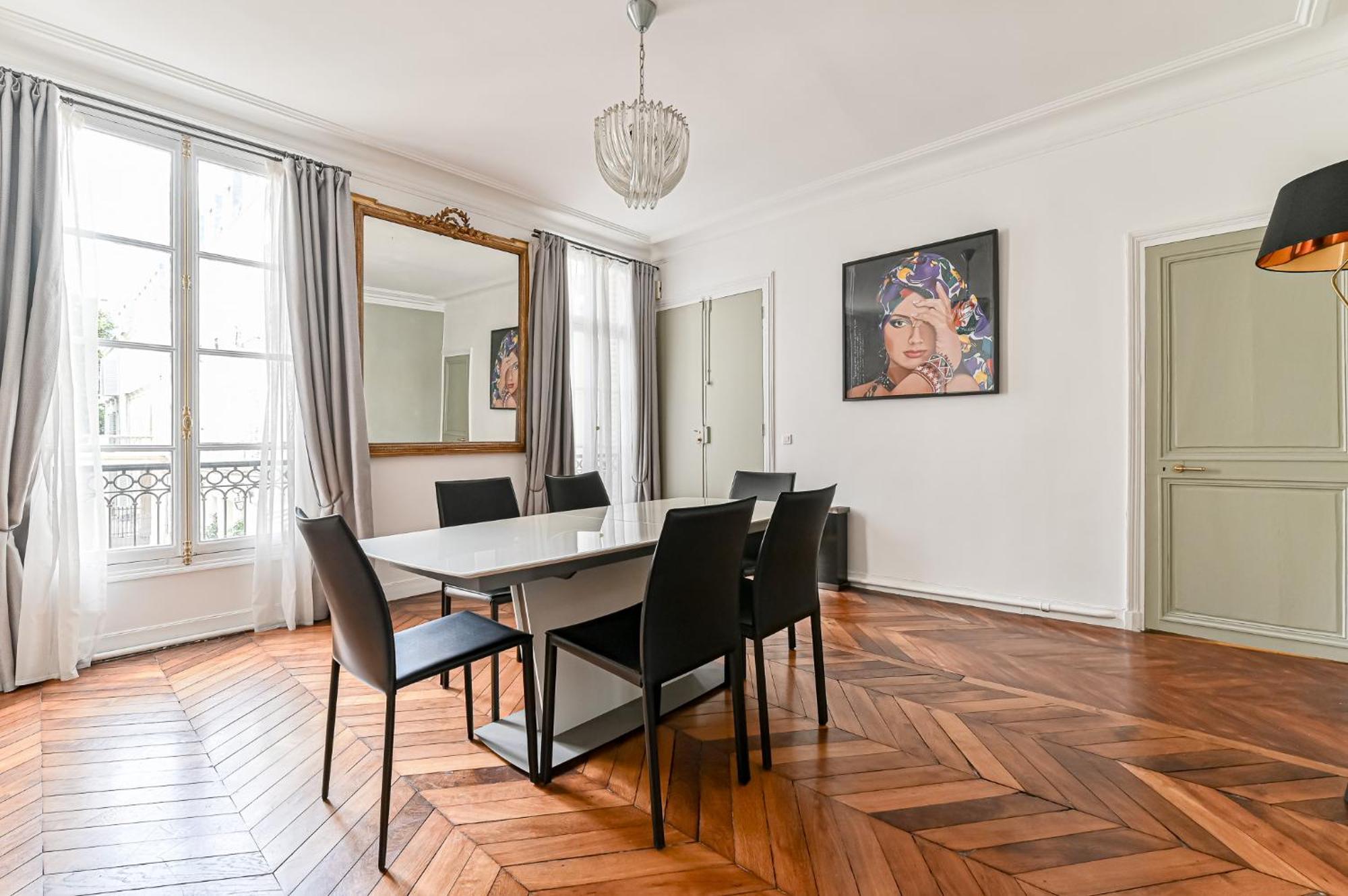 De Luxe - Assemblee Nationale Appartement Paris