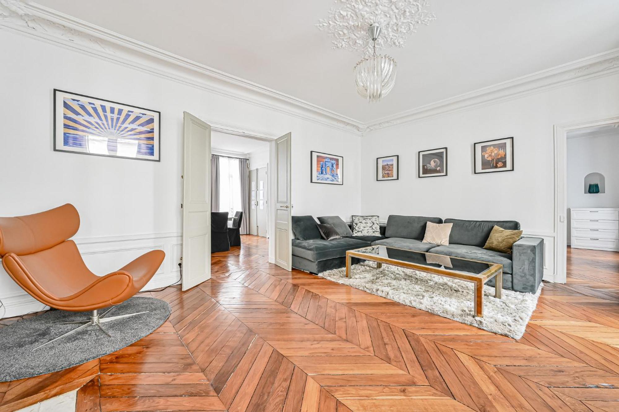 De Luxe - Assemblee Nationale Appartement