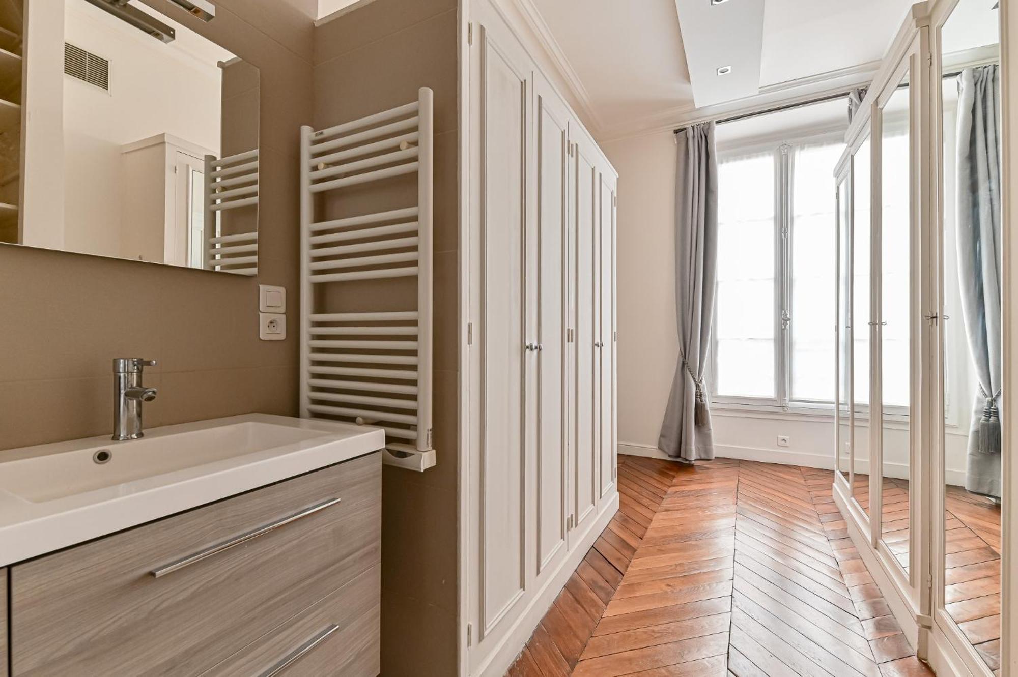 Appartement De Luxe - Assemblee Nationale