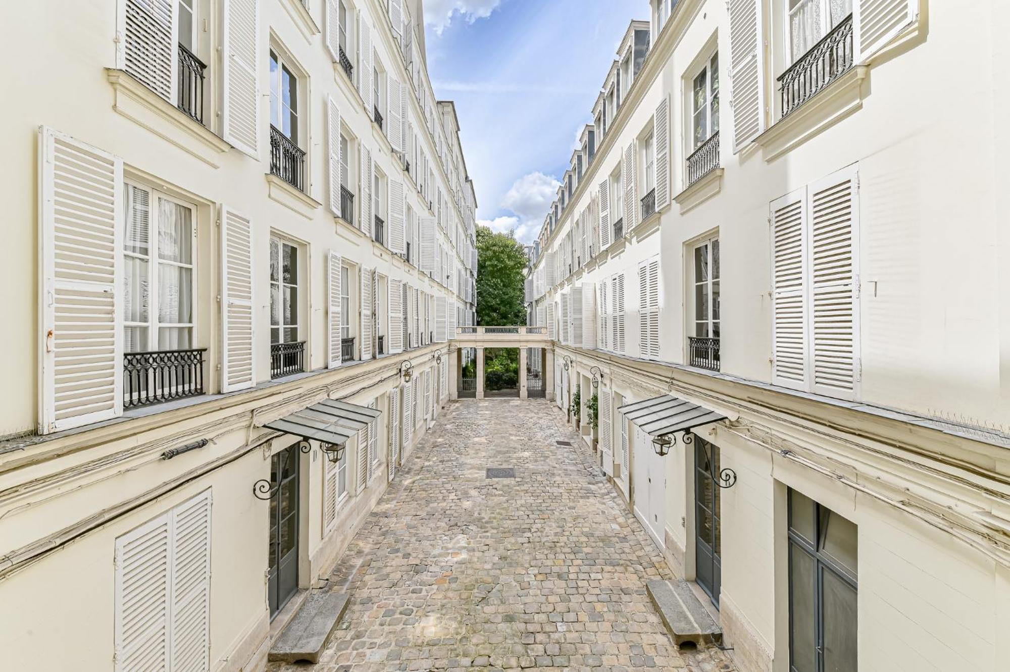 De Luxe - Assemblee Nationale Appartement *