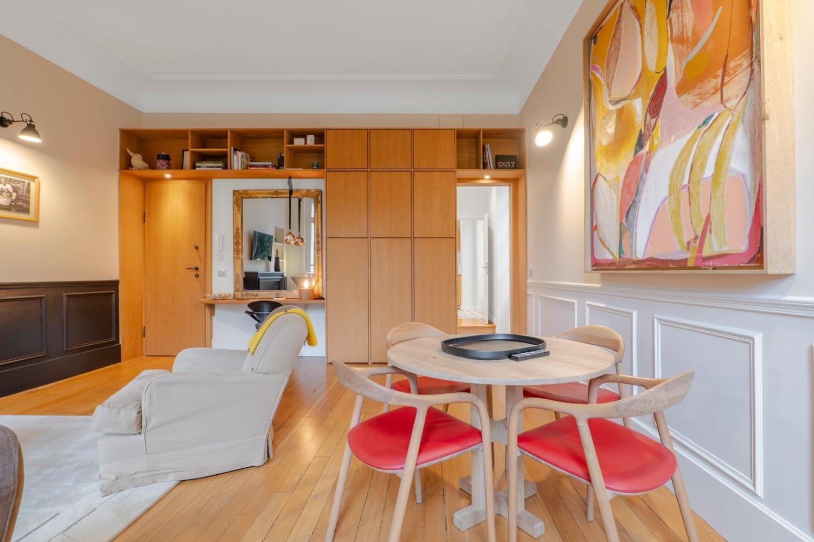 Chic 7th Elegance Apartment *