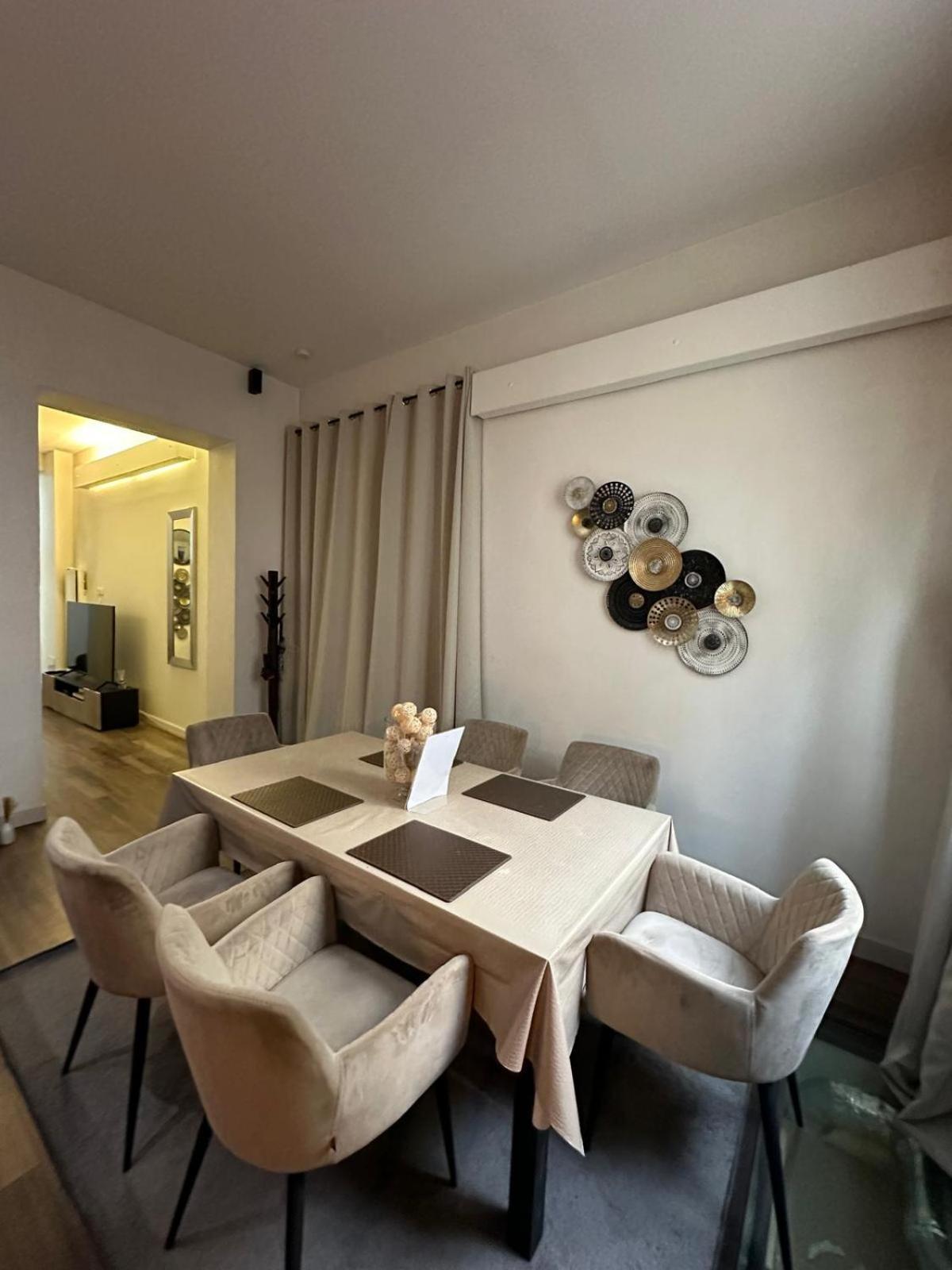 Appartement Les Champs Elysees-125m2 Modern And Spacious