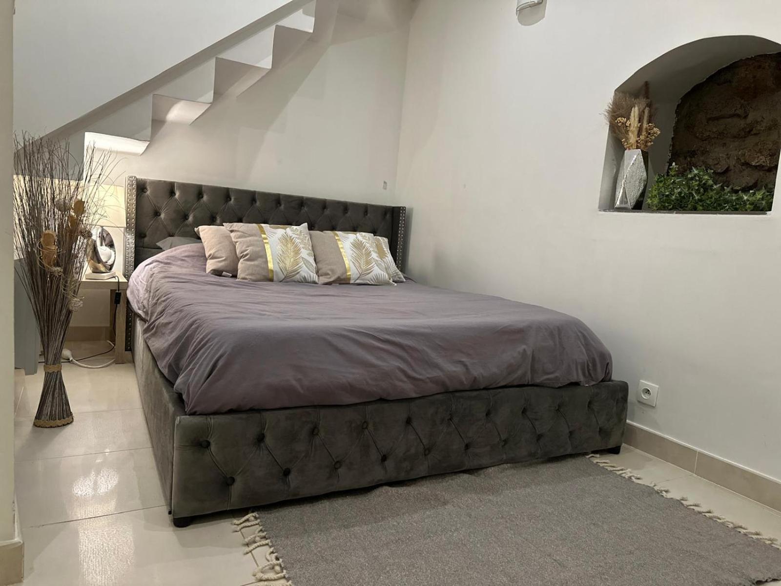 Apartment Les Champs Elysees-125m2 Modern And Spacious Paris