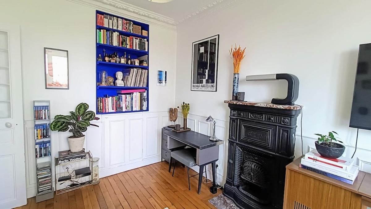 Sunny & Stylish 2-bedroom In Viet-namese District Apartment Paris