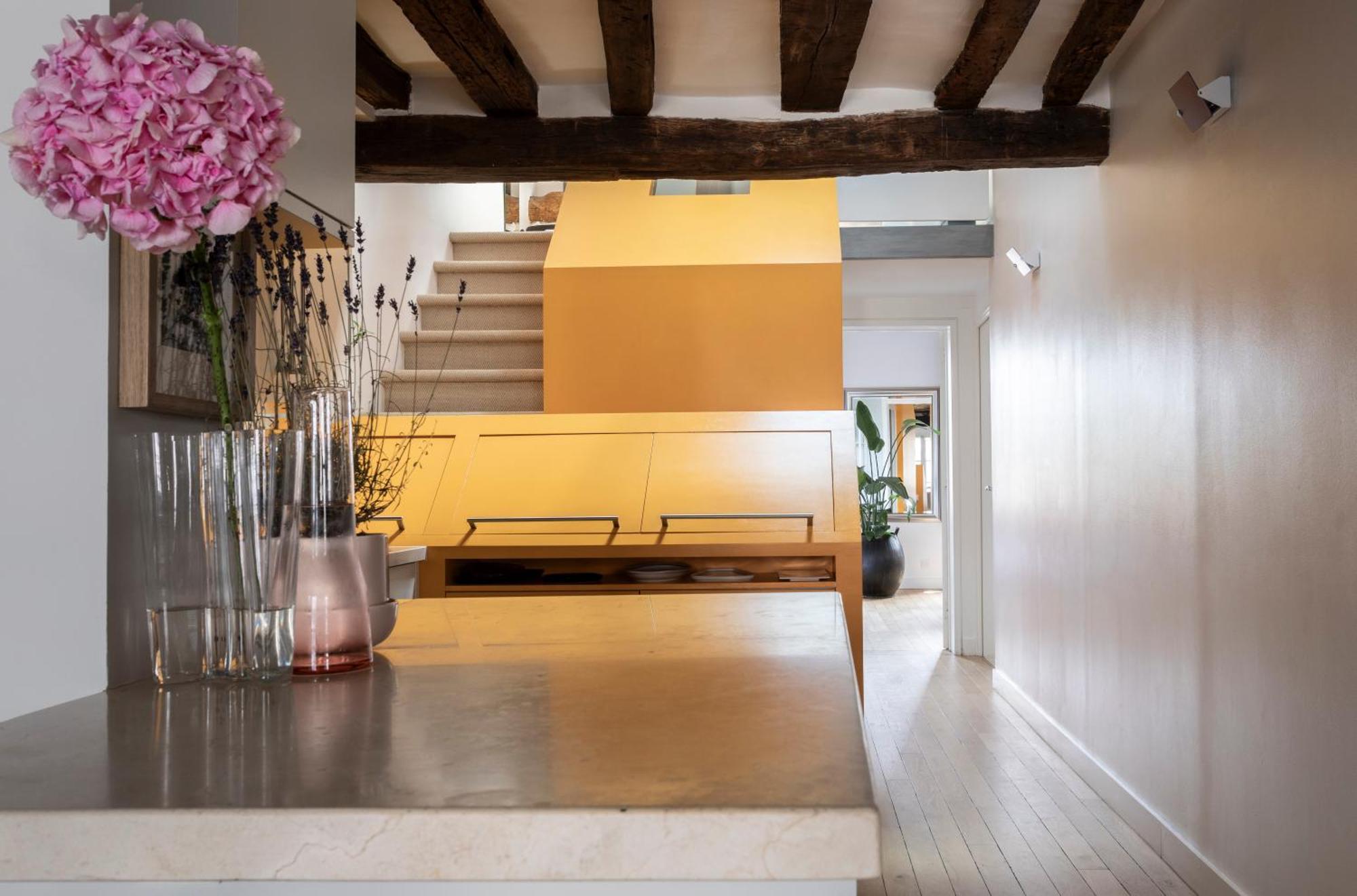 Apartment Notre-dame Stunning 2 Bedroom Air Conditioned Flat Paris