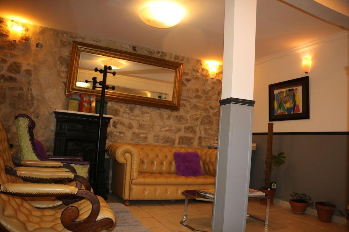 Hotel Clermont Montmartre Paris