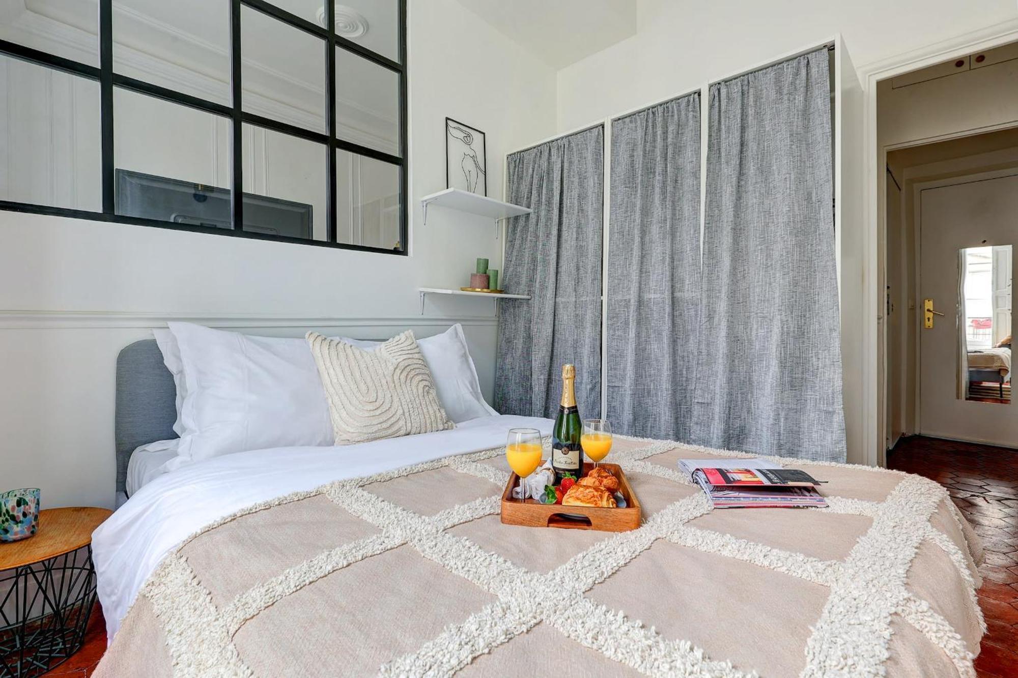 Bnbnova - Heart Of Le Marais Apartment Paris