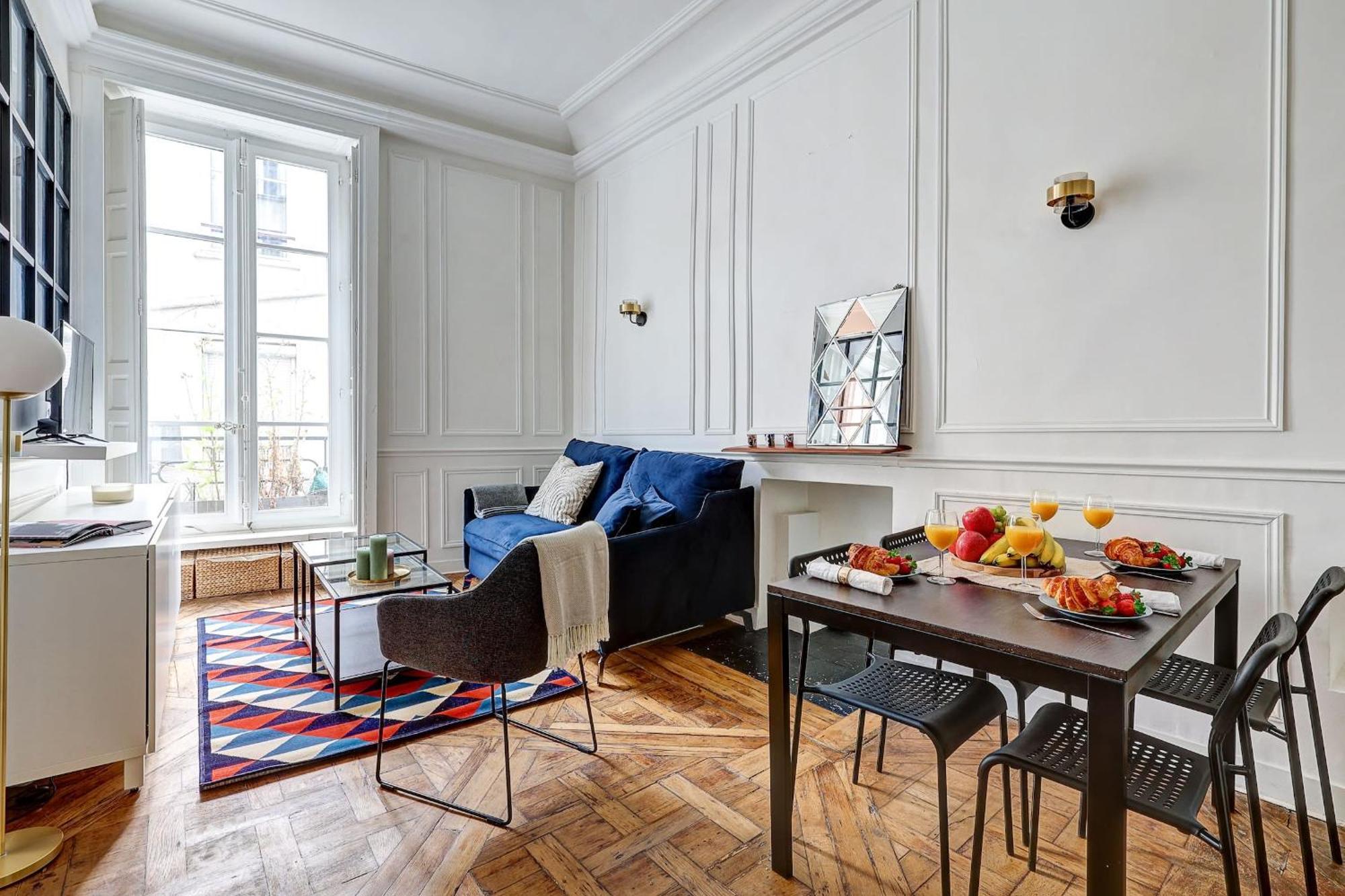 Bnbnova - Heart Of Le Marais