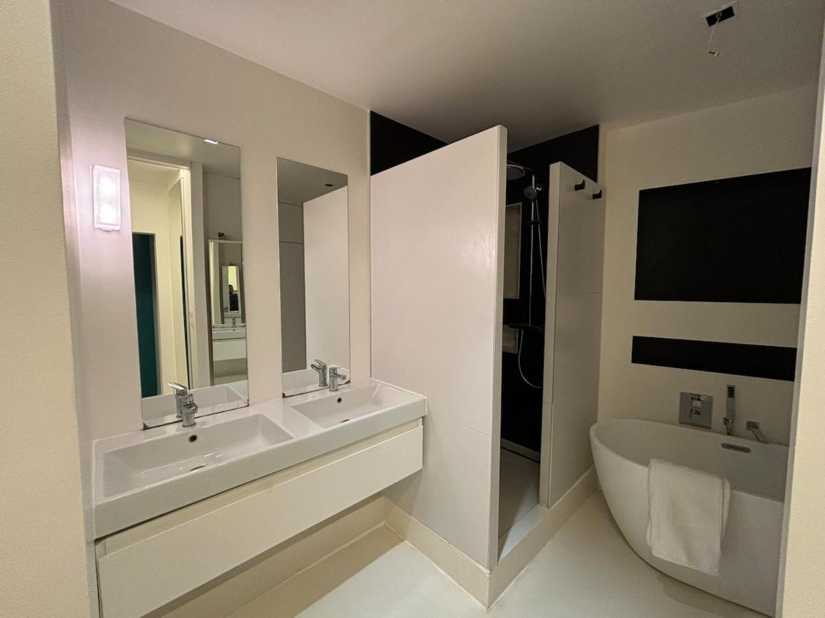 Apartment Spacious Luxembourg 6 People Paris
