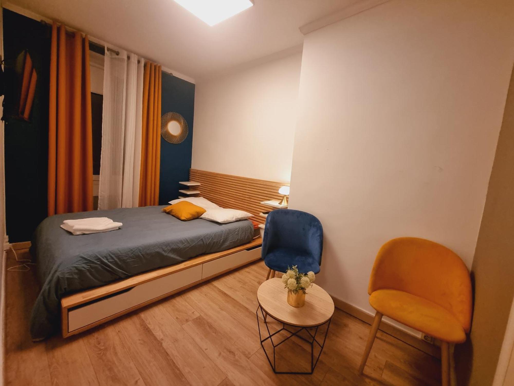 Joli A Bastille Apartment