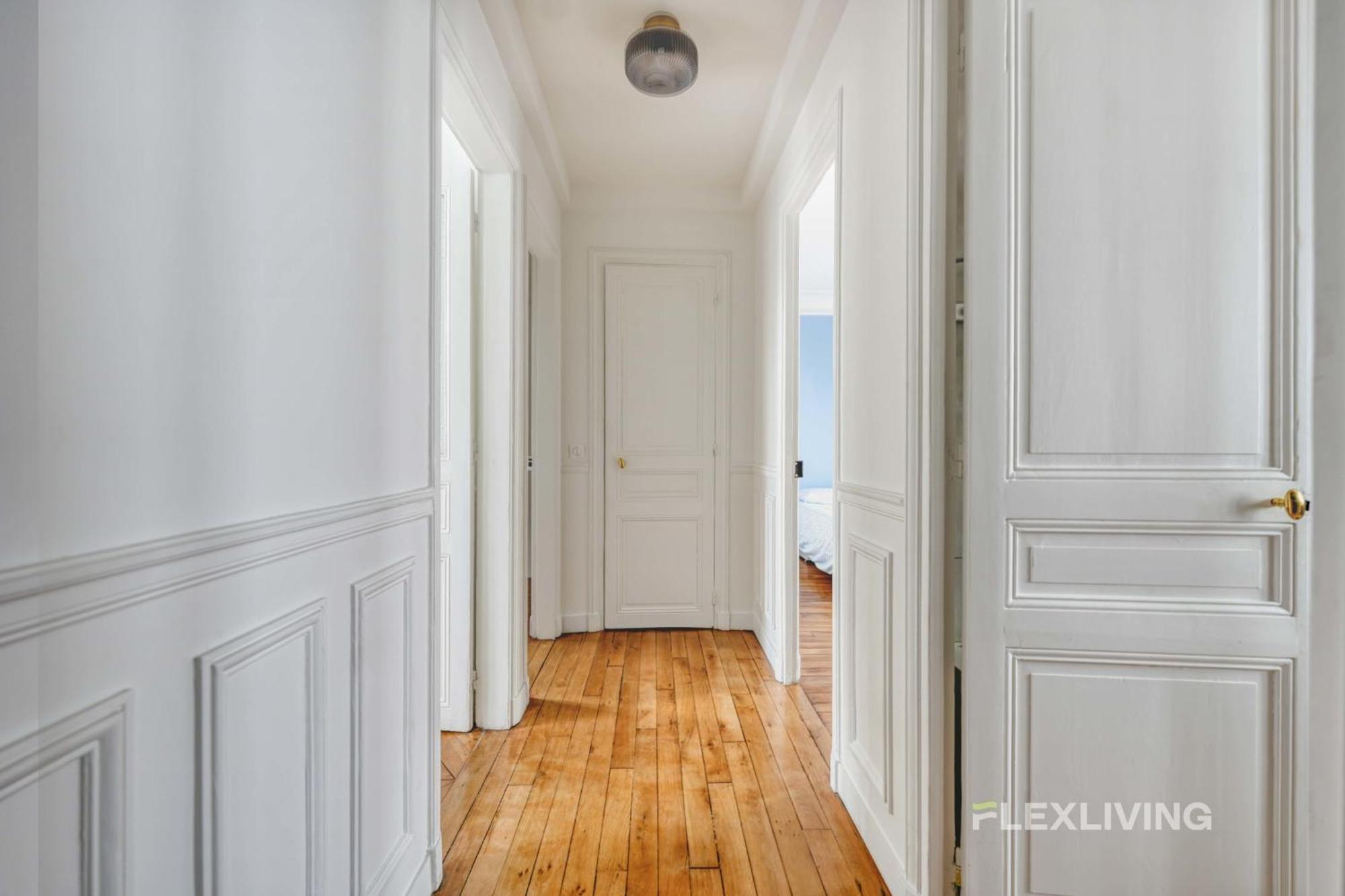 Flexliving - Bedroom - Vincent Auriol Holiday home Paris