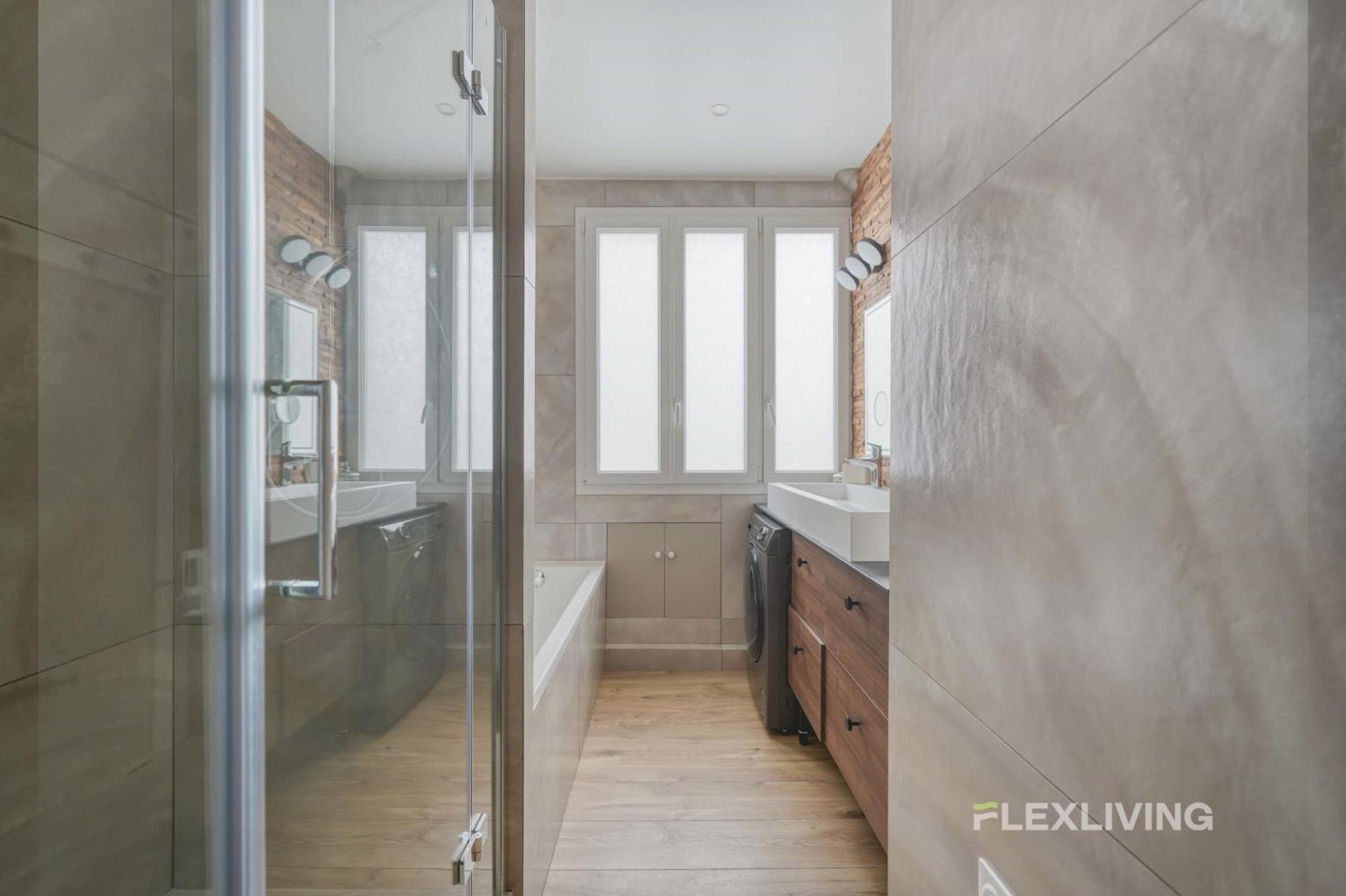Flexliving - Bedroom - Vincent Auriol Holiday home Paris