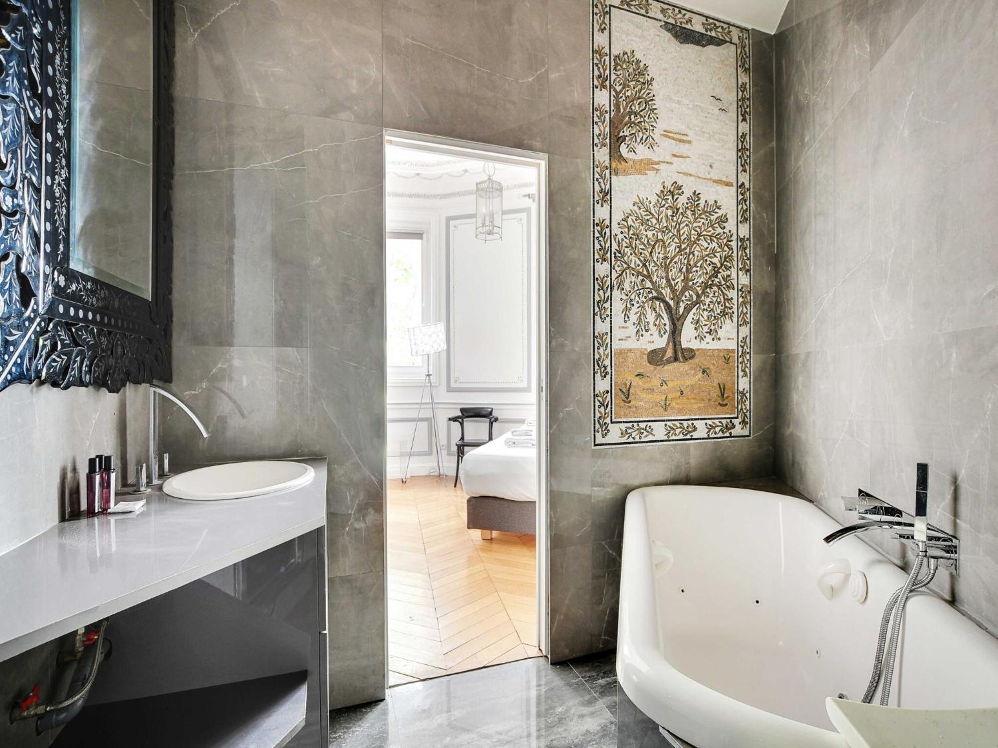 Magnificent Appt - 2bd 4p - Champs-elysees Alma Paris