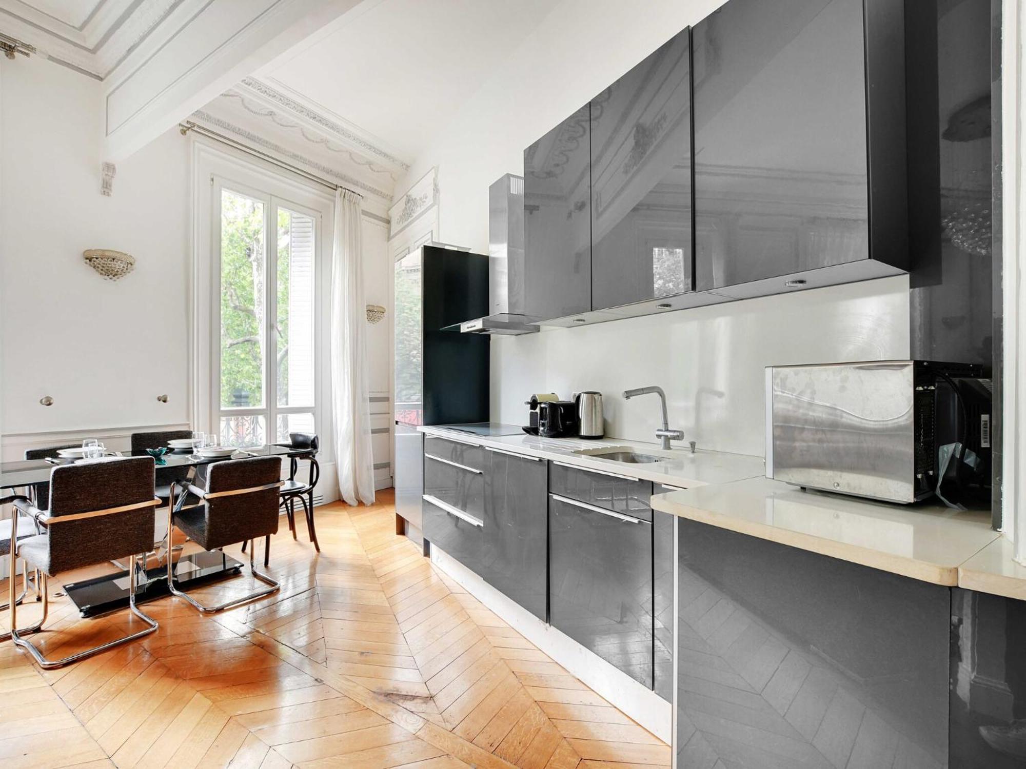 Apartment Magnificent Appt - 2bd 4p - Champs-elysees Alma
