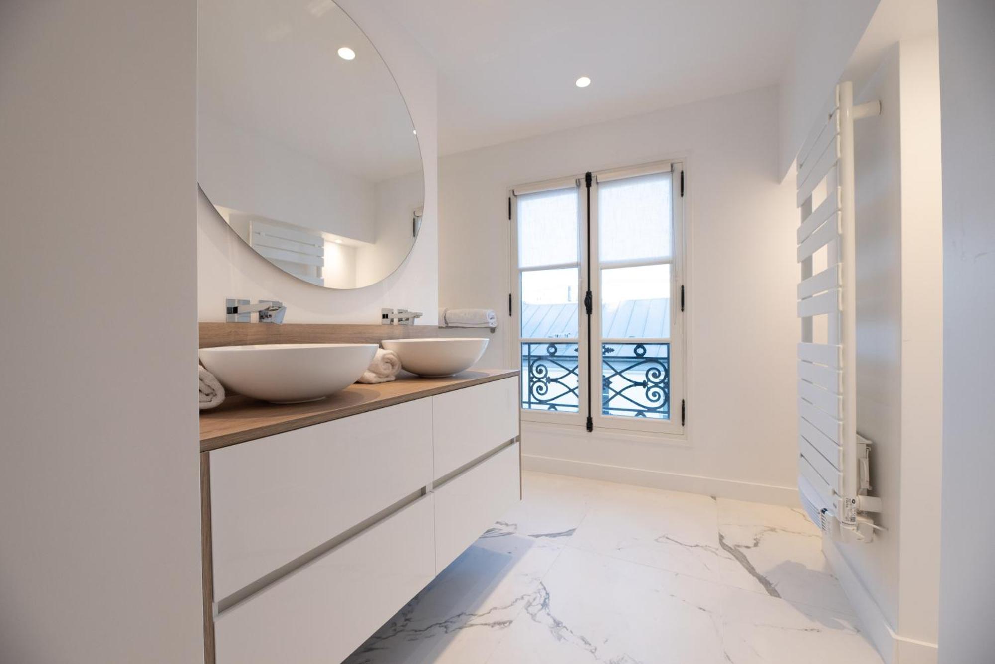 Apartment Cia - Flat In Louvre Museum With Balcony Paris