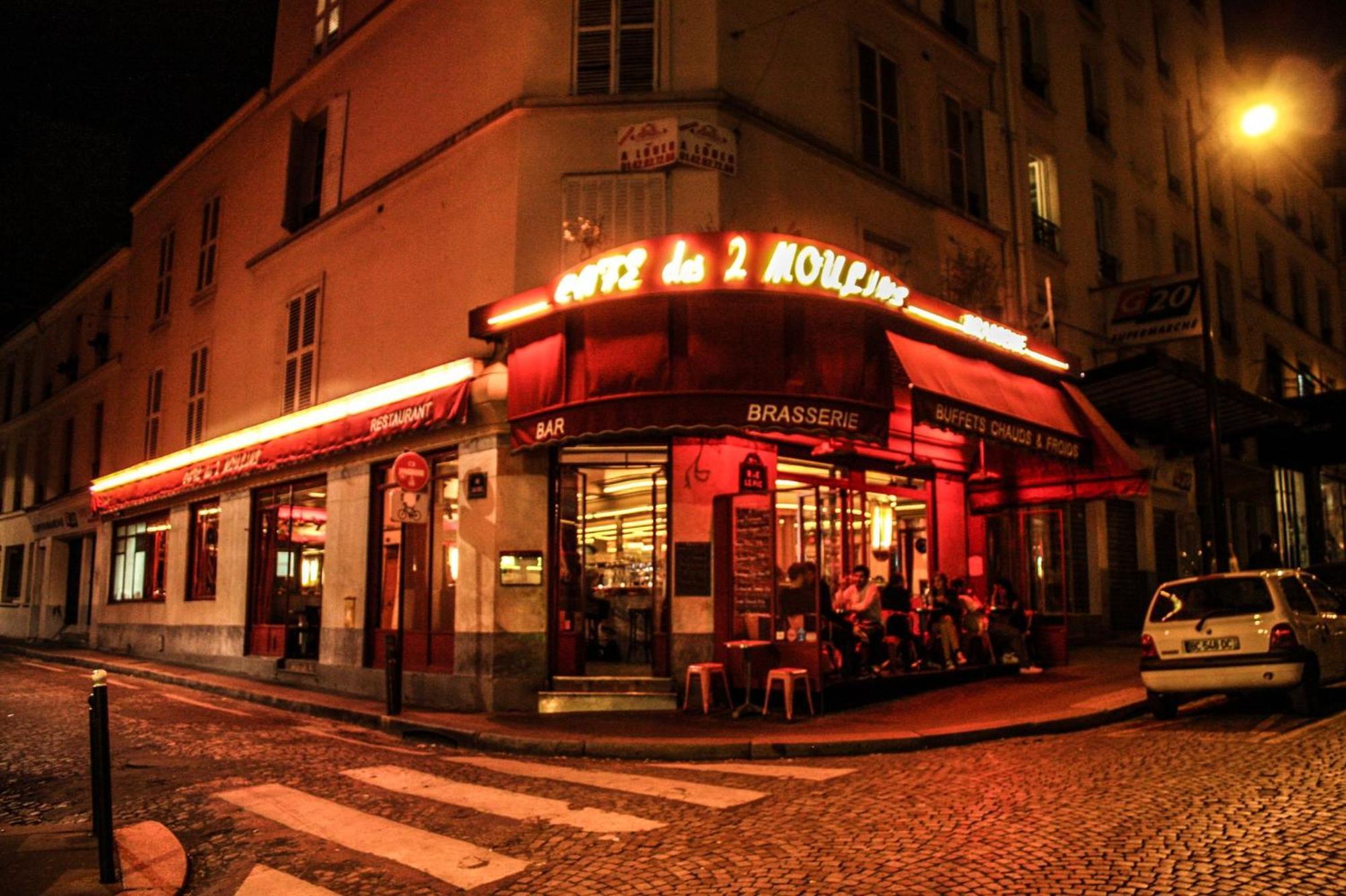 The Blue House - For Friends And Family * Paris