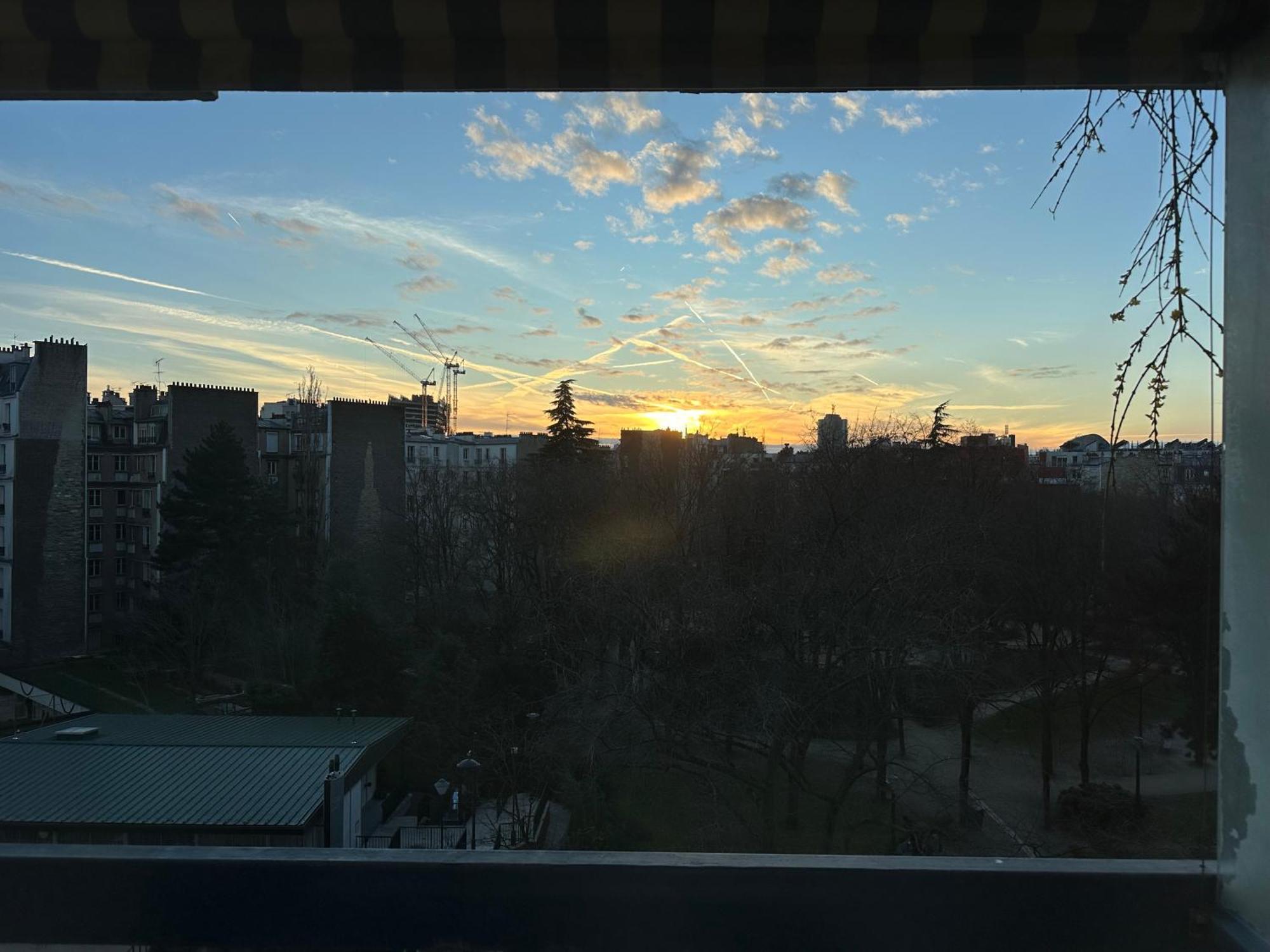 Appartement Mobility Lease- Sunny With Large Balcony, Park View At 15 Paris