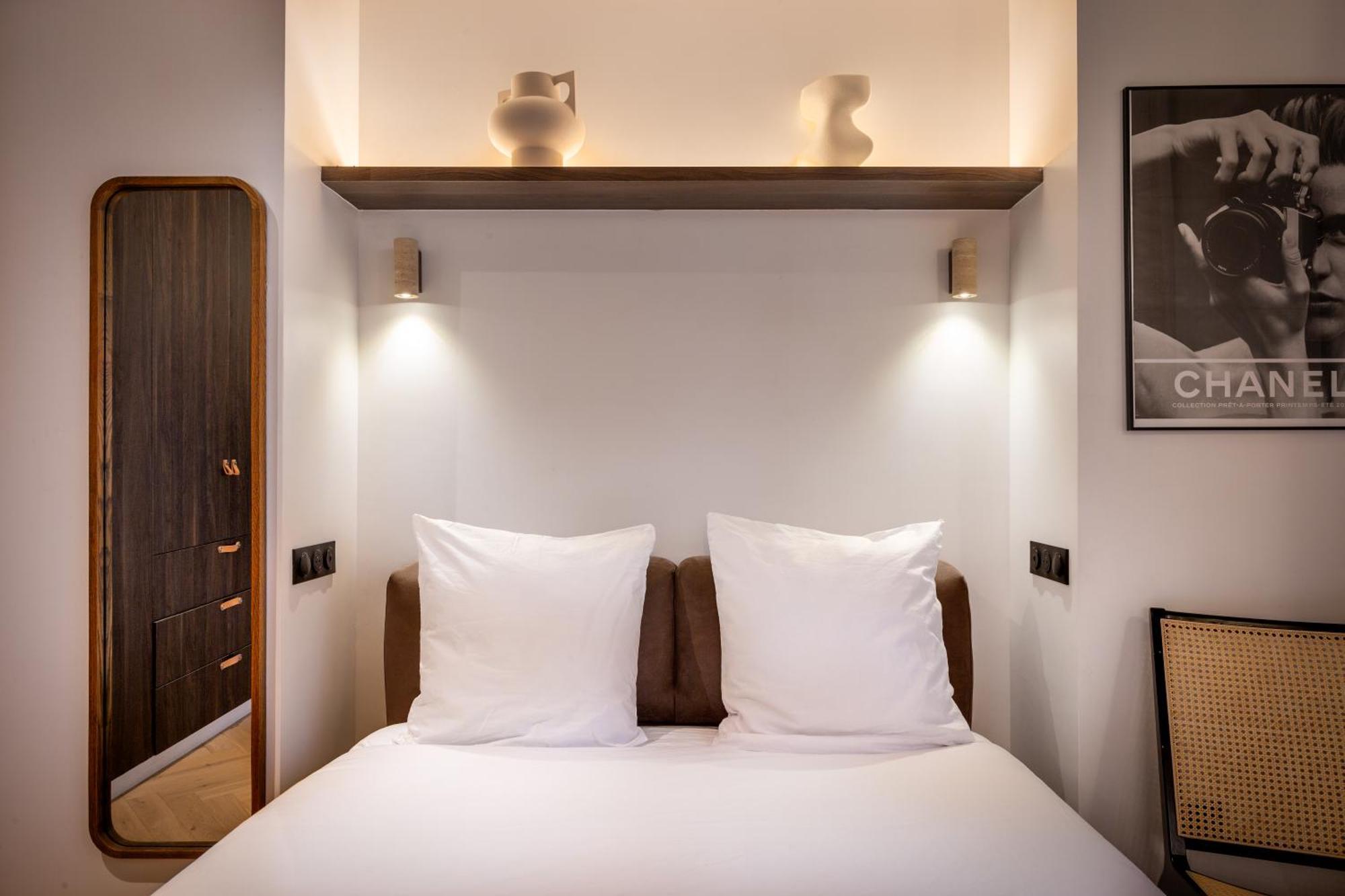 Apartment Montmorency - Unique Paris