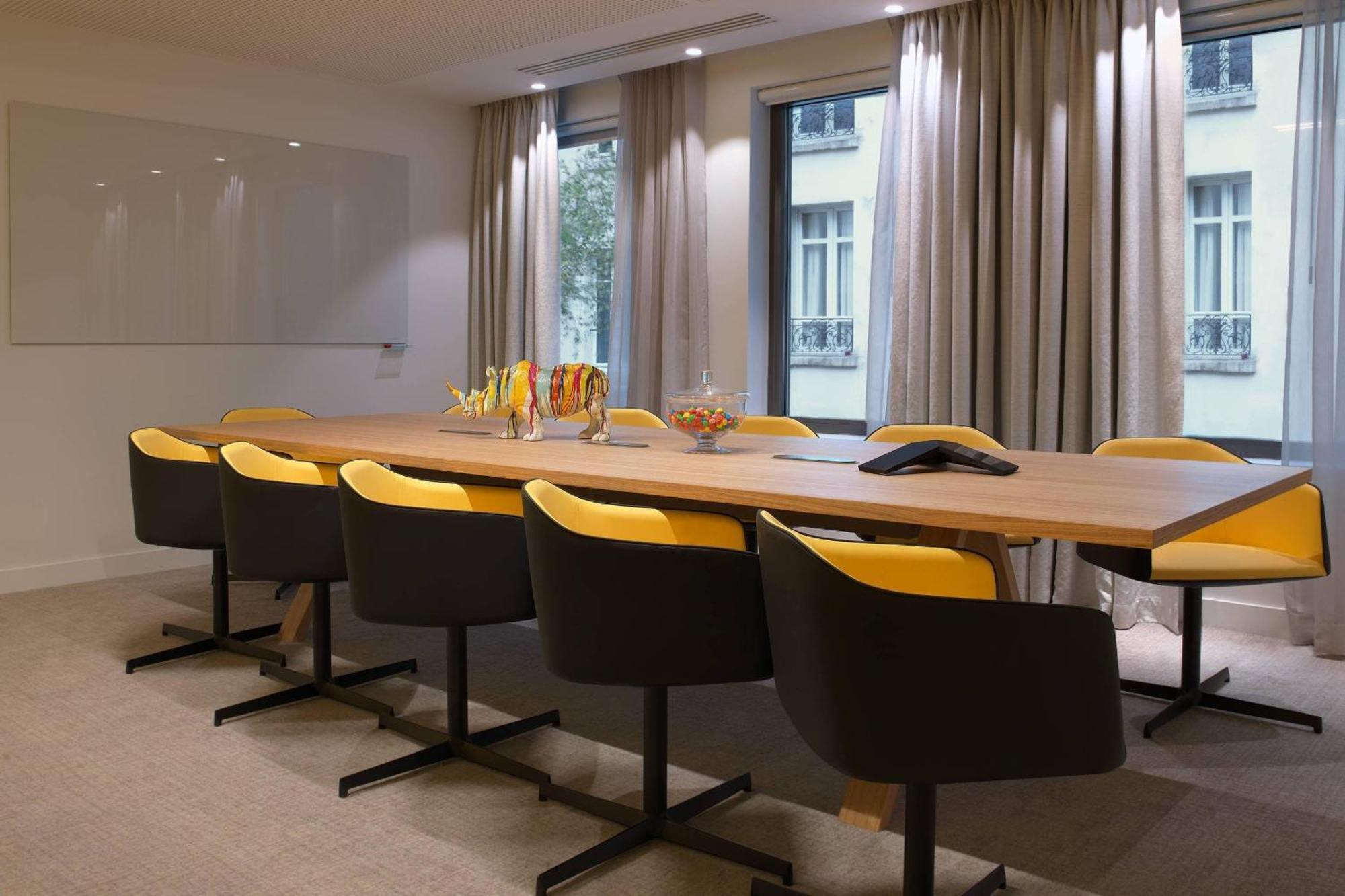 Courtyard By Marriott Gare De Lyon Paris