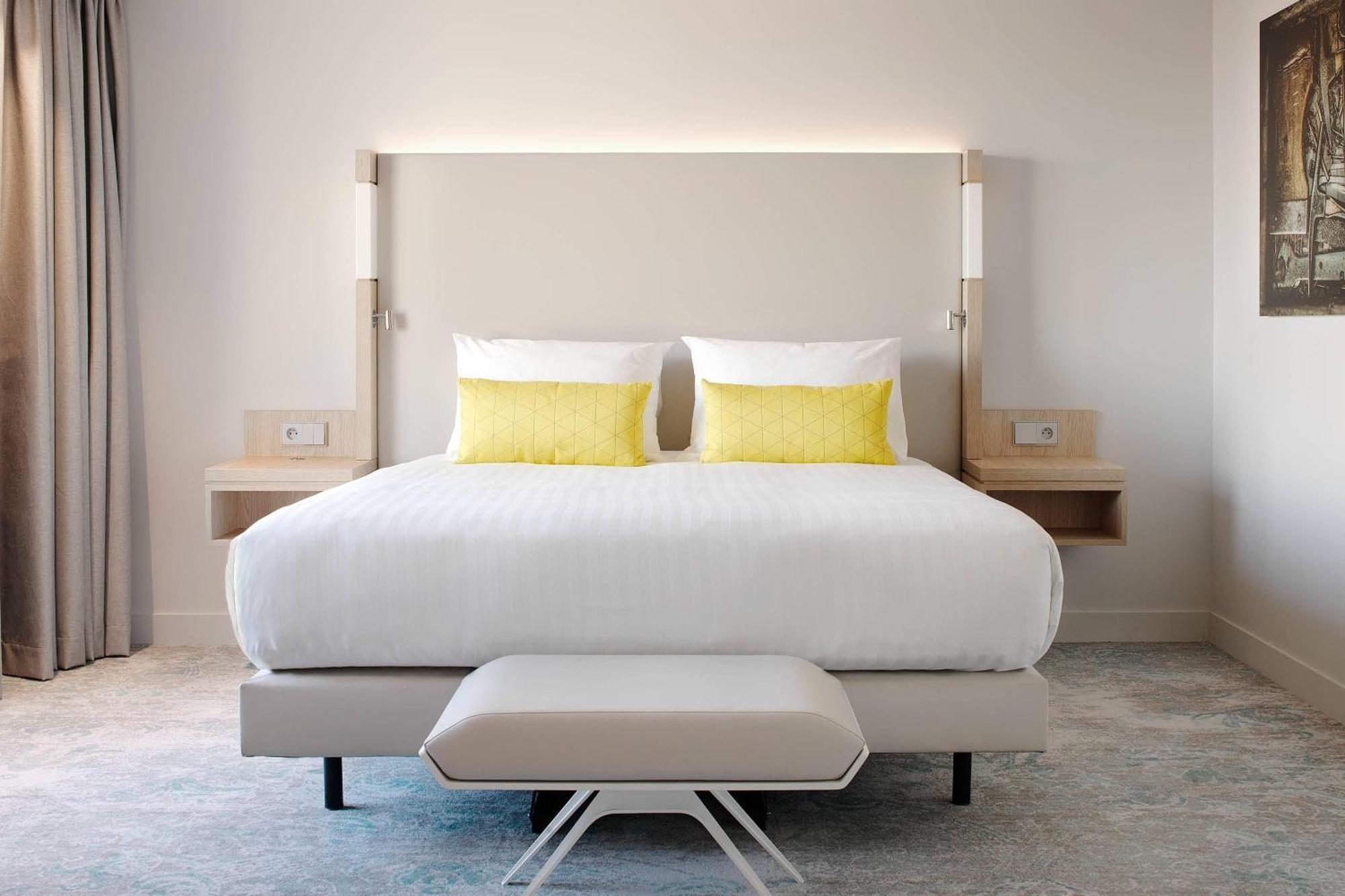 Courtyard By Marriott Gare De Lyon Hotel 4*