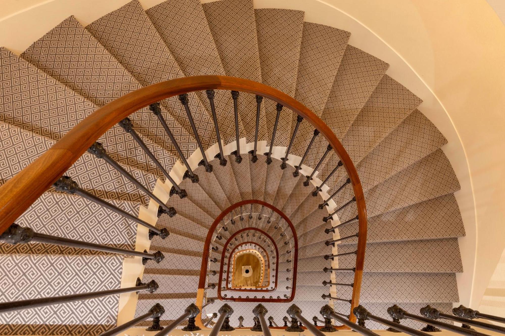 Madame Drouot & - Opera Hotel