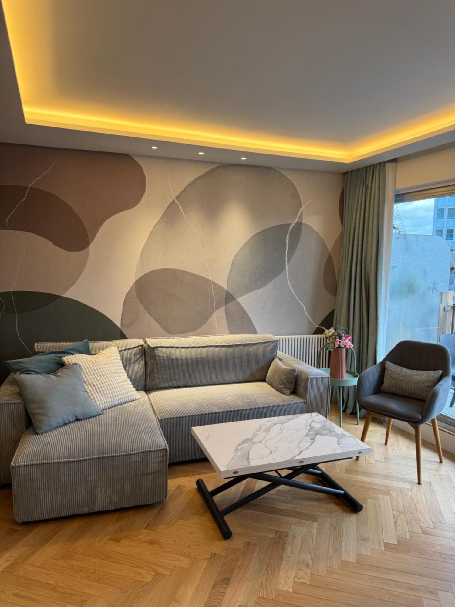 Appartement 2 Bedroom Renovated In The Heart Of Paris