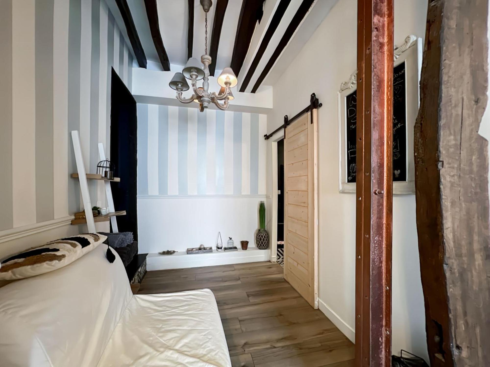 Aparthotel Metro Louisblanc