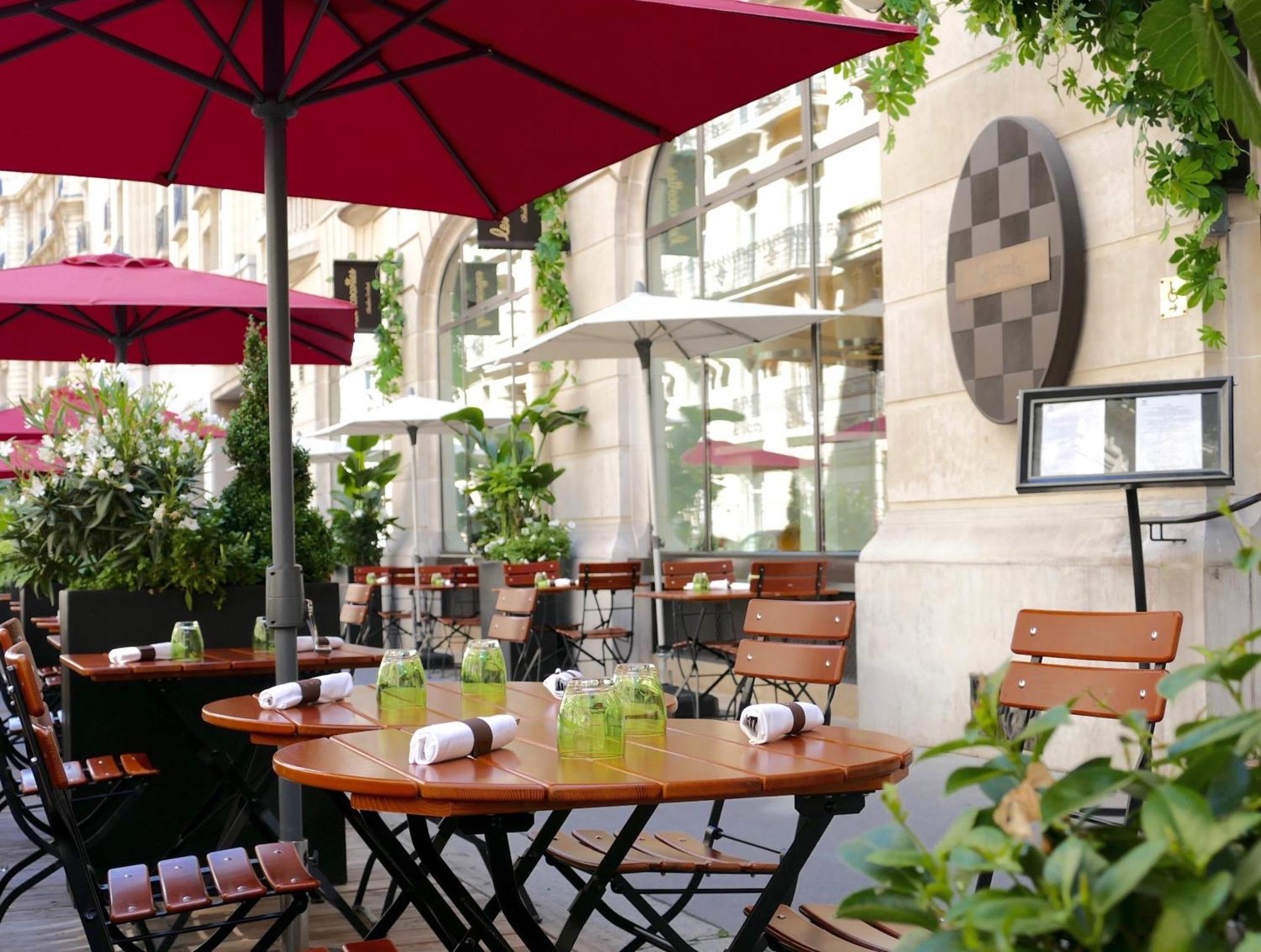 Sofitel Arc De Triomphe 5*