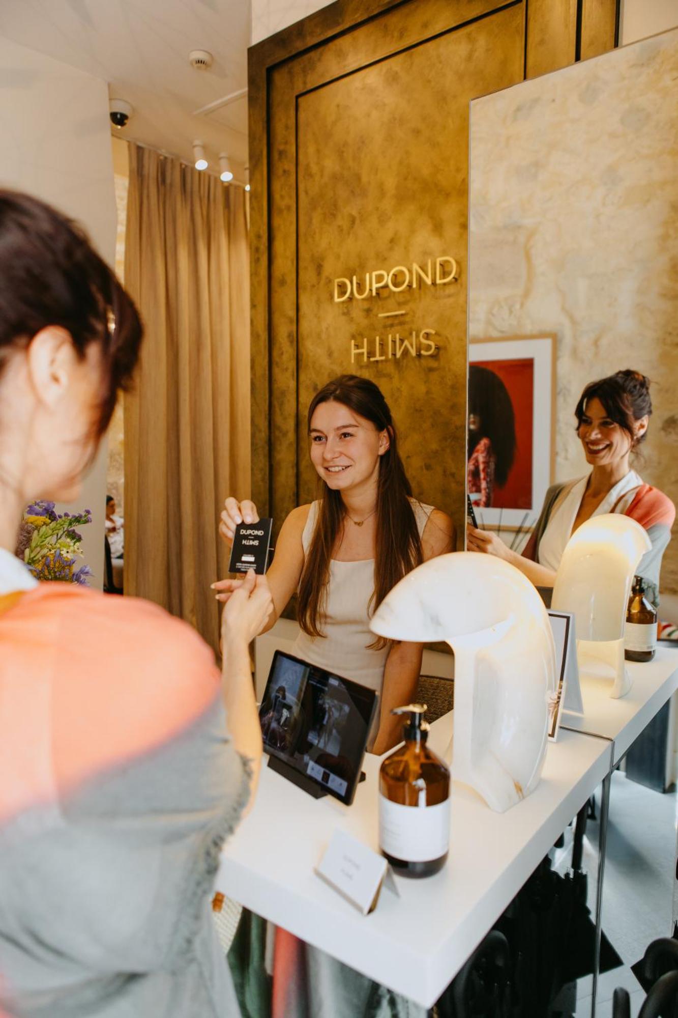 Dupond-smith Hotel