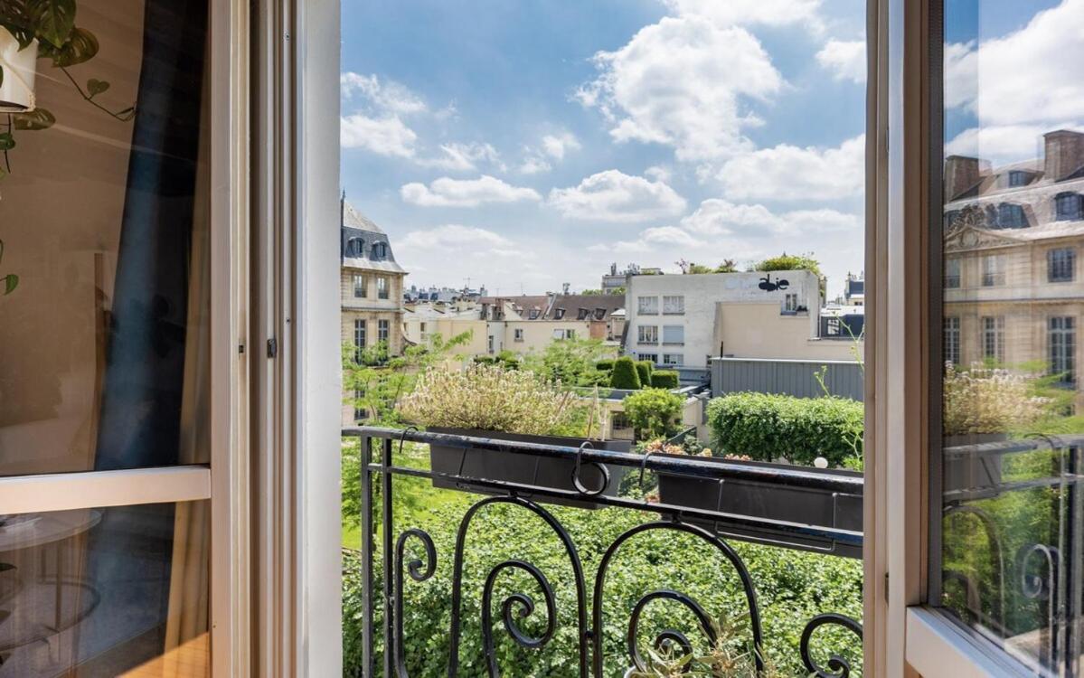 Apartment Typical Parisian Flat # Le Marais # Musee Picasso *