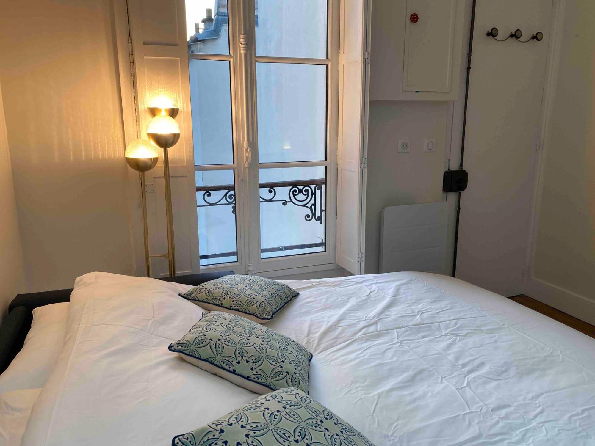 Superbe Quartier Latin Apartment