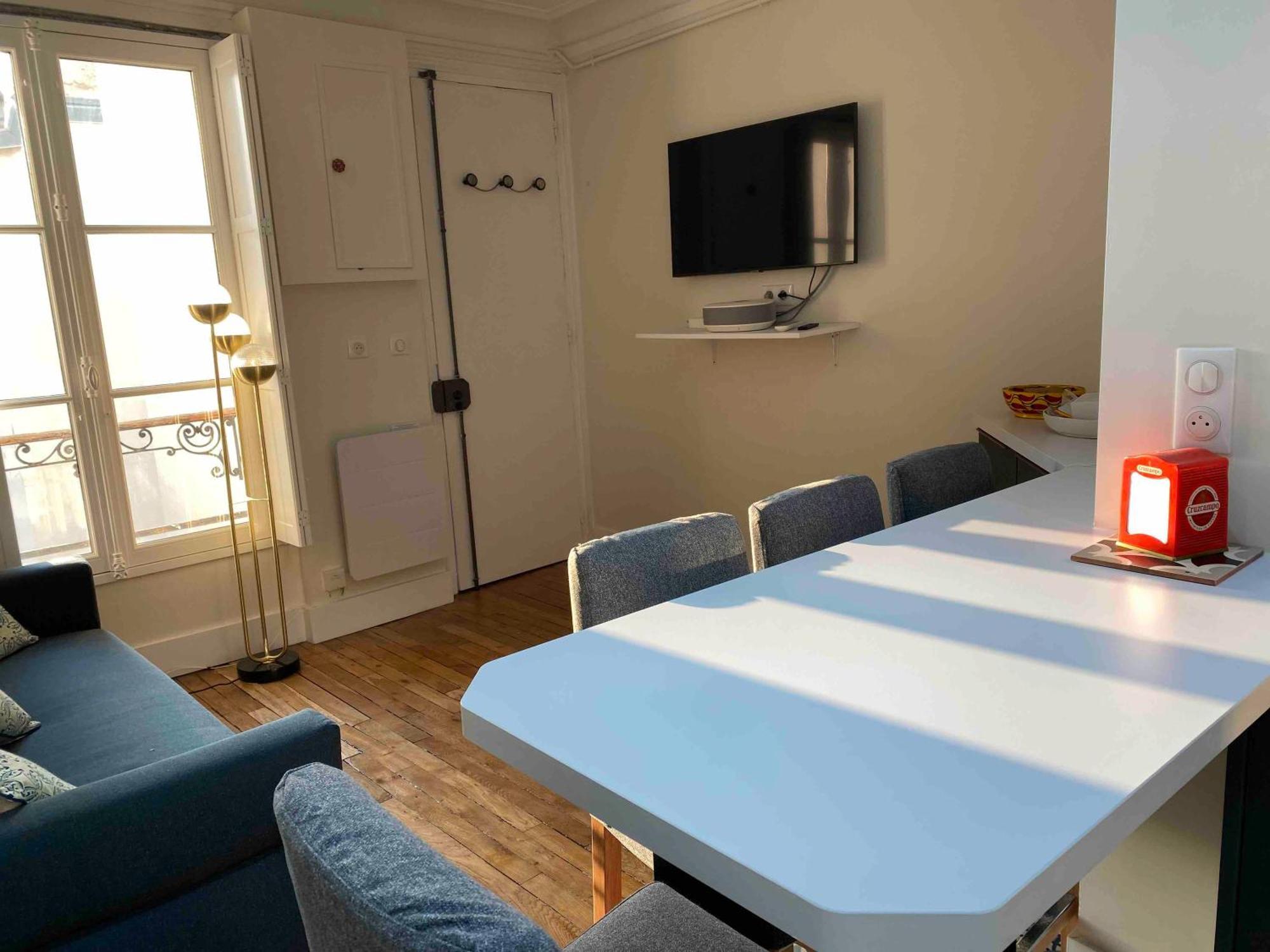 Superbe Quartier Latin Apartment *