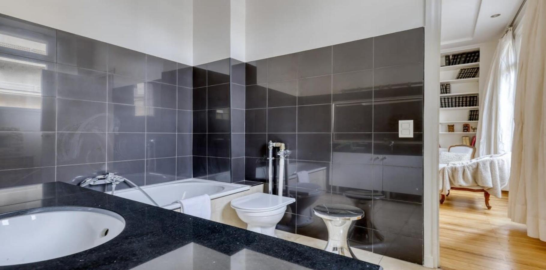 Renovated, Amazing & Huge Flat Of 200 Sqm 16 * Paris