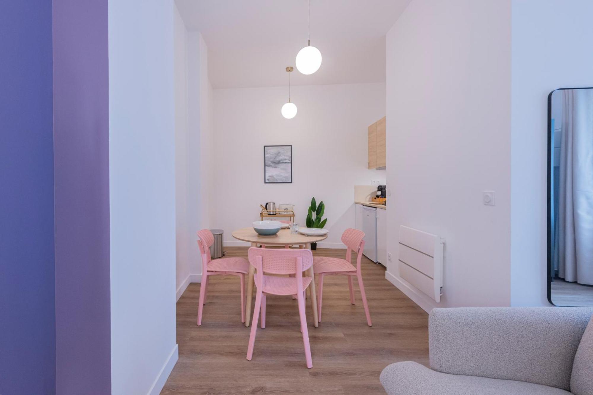 Modern In The 10th District * Paris