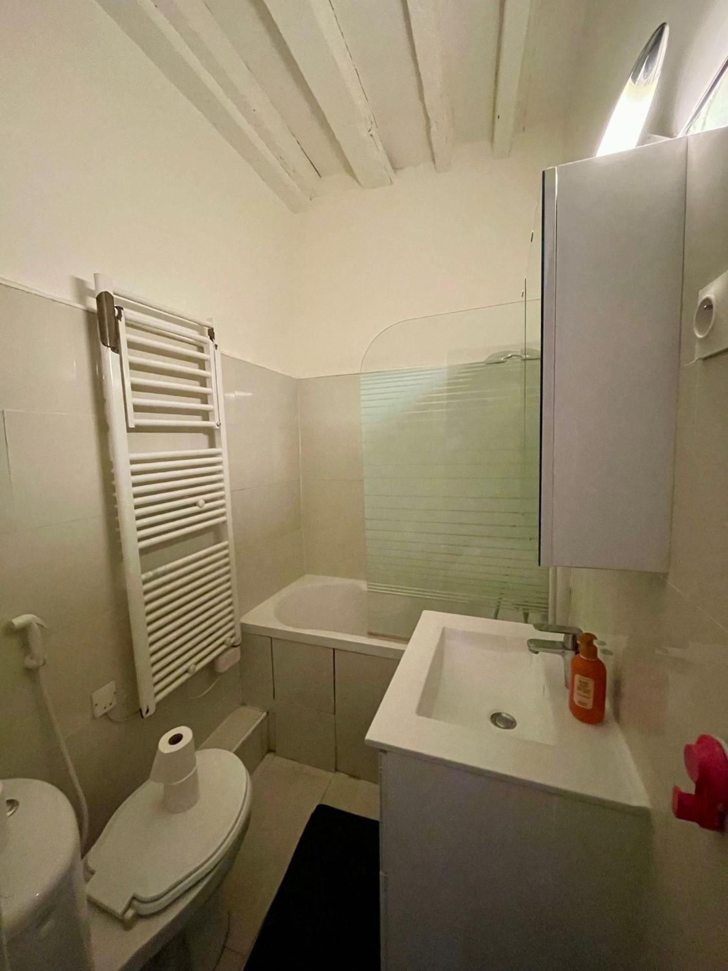 Apartment Studio Champs Elysees Ponthieu