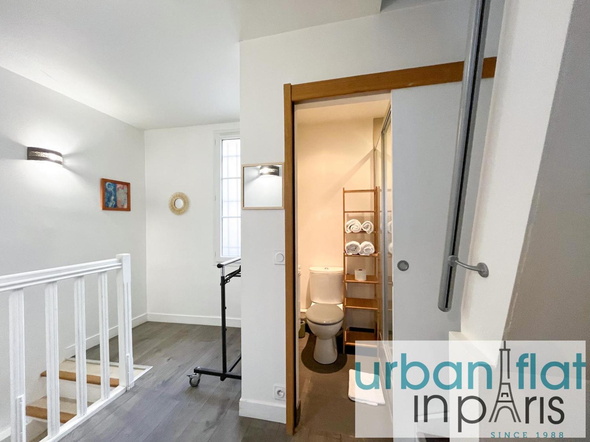 195 - Saint Denis Triplex Apartment
