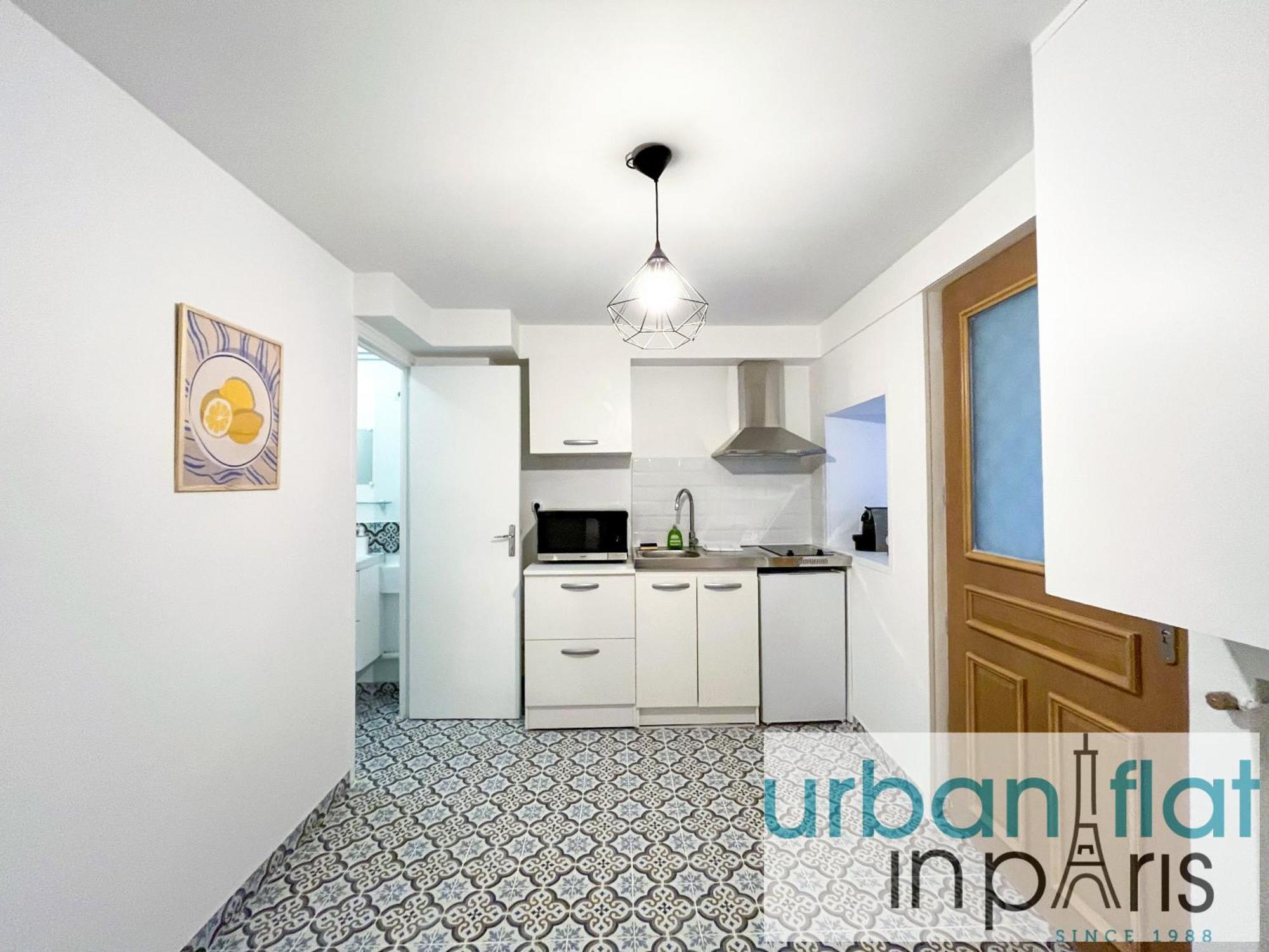 195 - Saint Denis Triplex Apartment