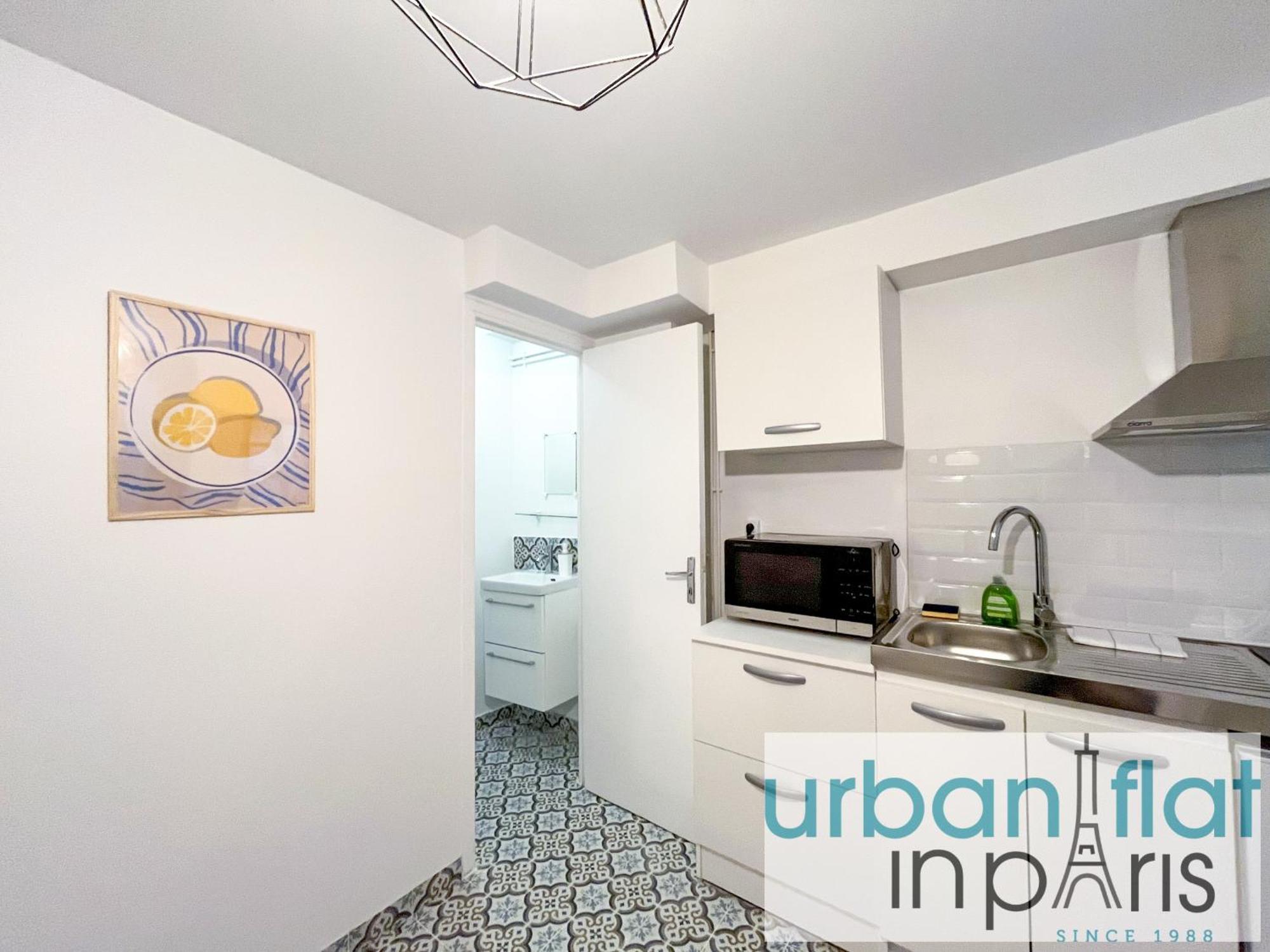 195 - Saint Denis Triplex Apartment *