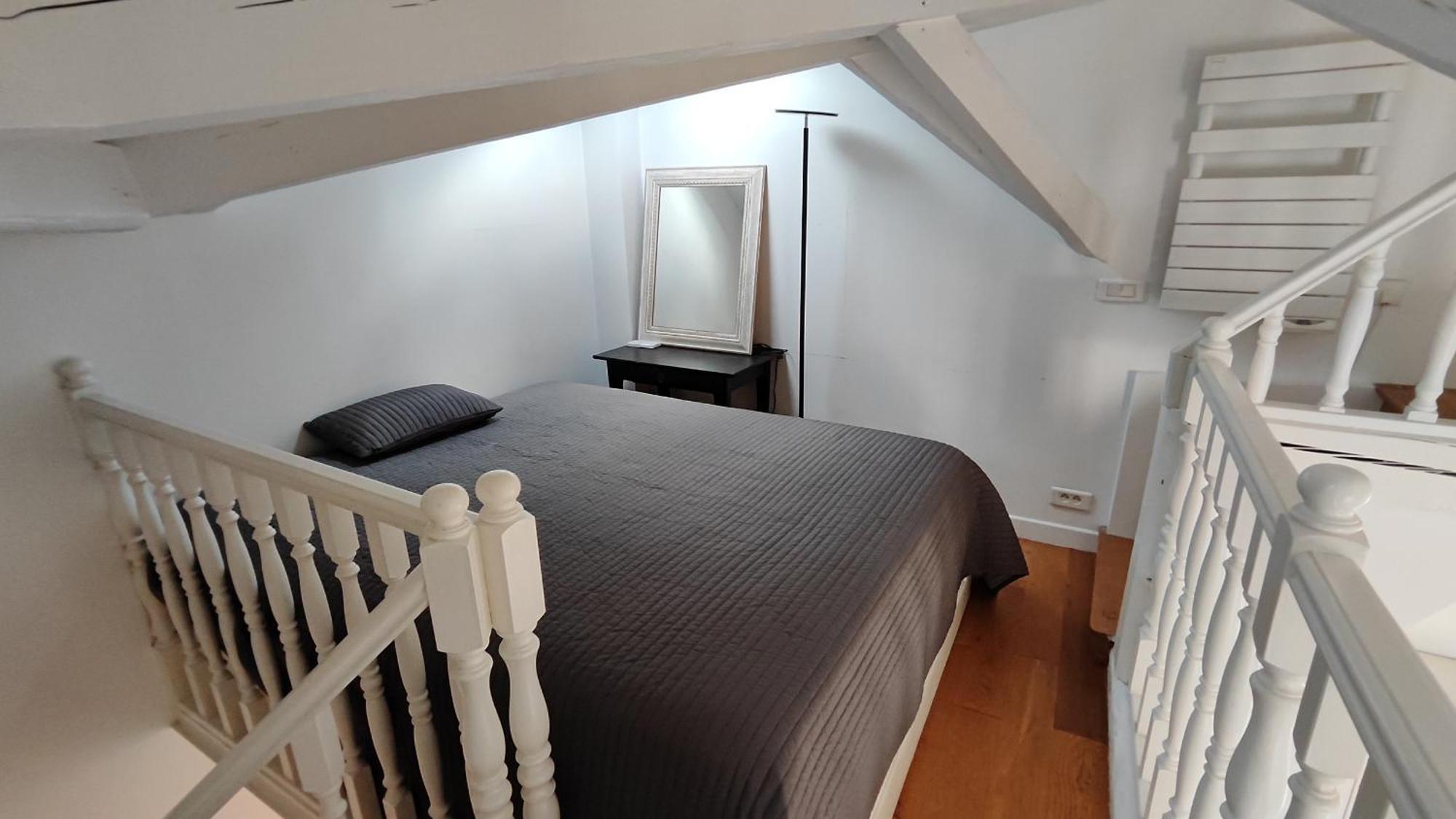 Appartement Avenue Niel - 17 - 2170 *
