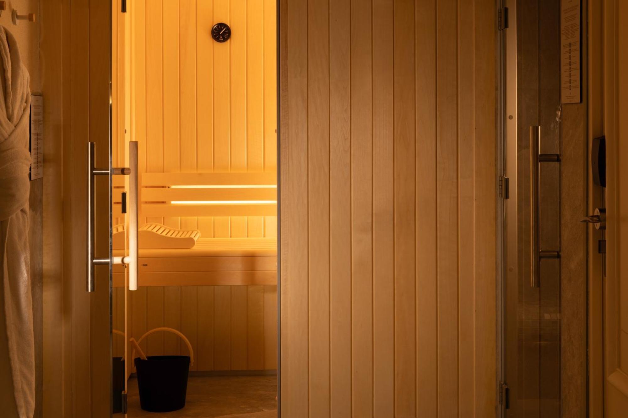 Hotel Le Lavoisier Paris