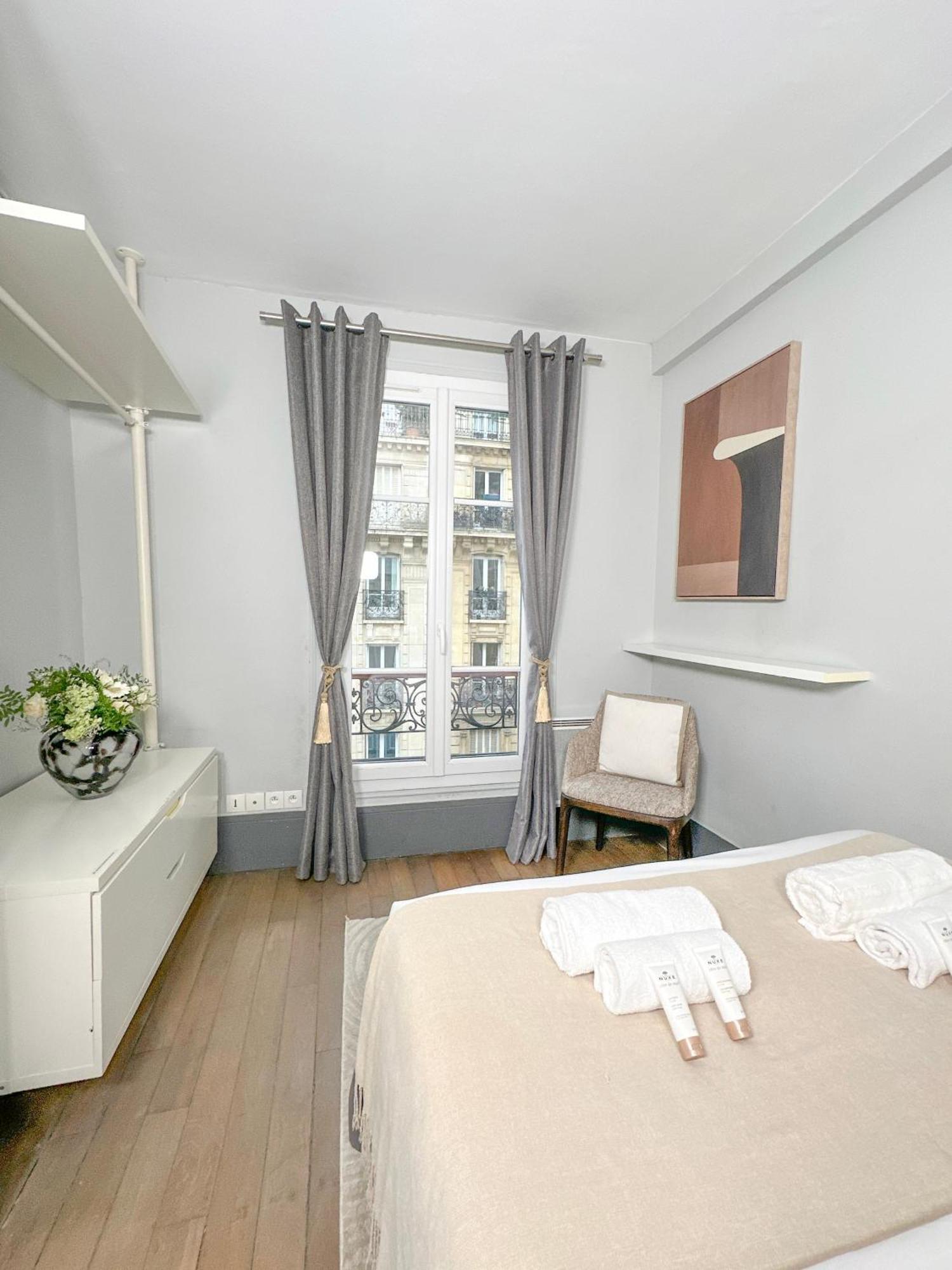 Apartment Stunning Near Eiffel Tower