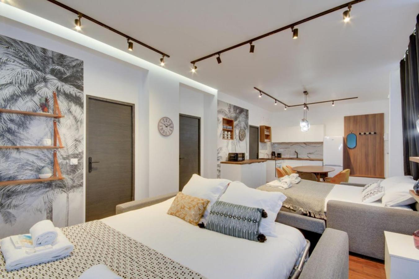 197 Tom - Superb In Apartment Paris