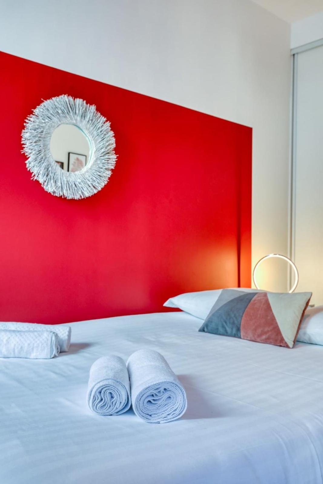 Pink Design 2bdr Flat In The Heart Of Bastille *
