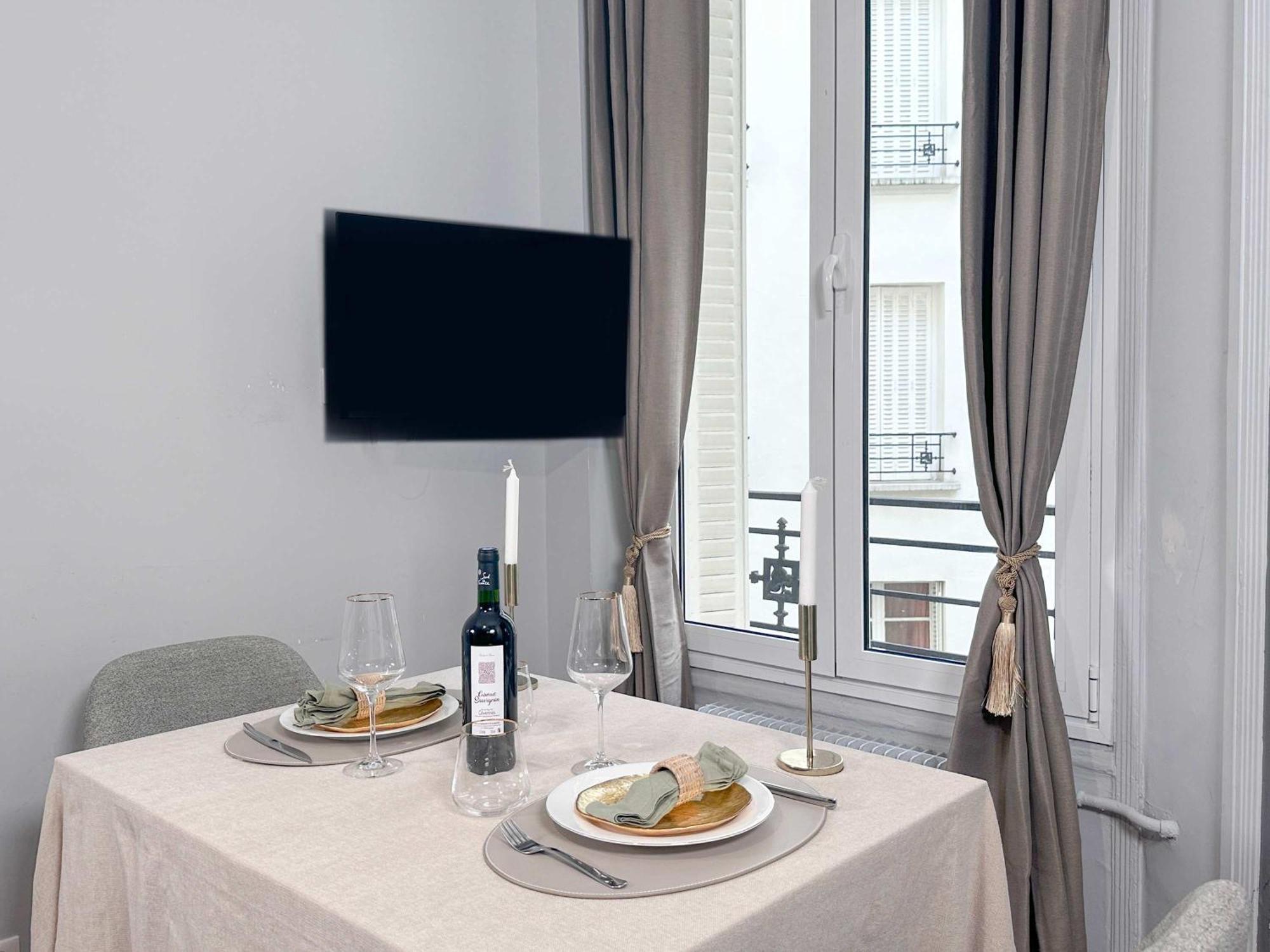 Cosy Hideaway Near Montparnasse *