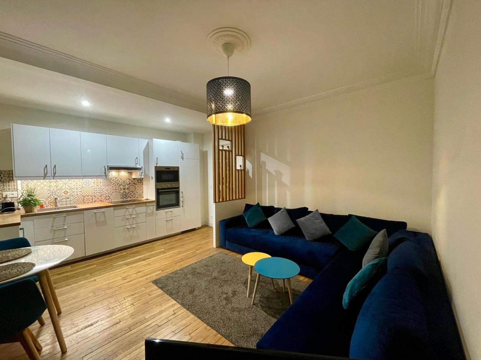 Apartment Porte De Versailles Olivier De Serre
