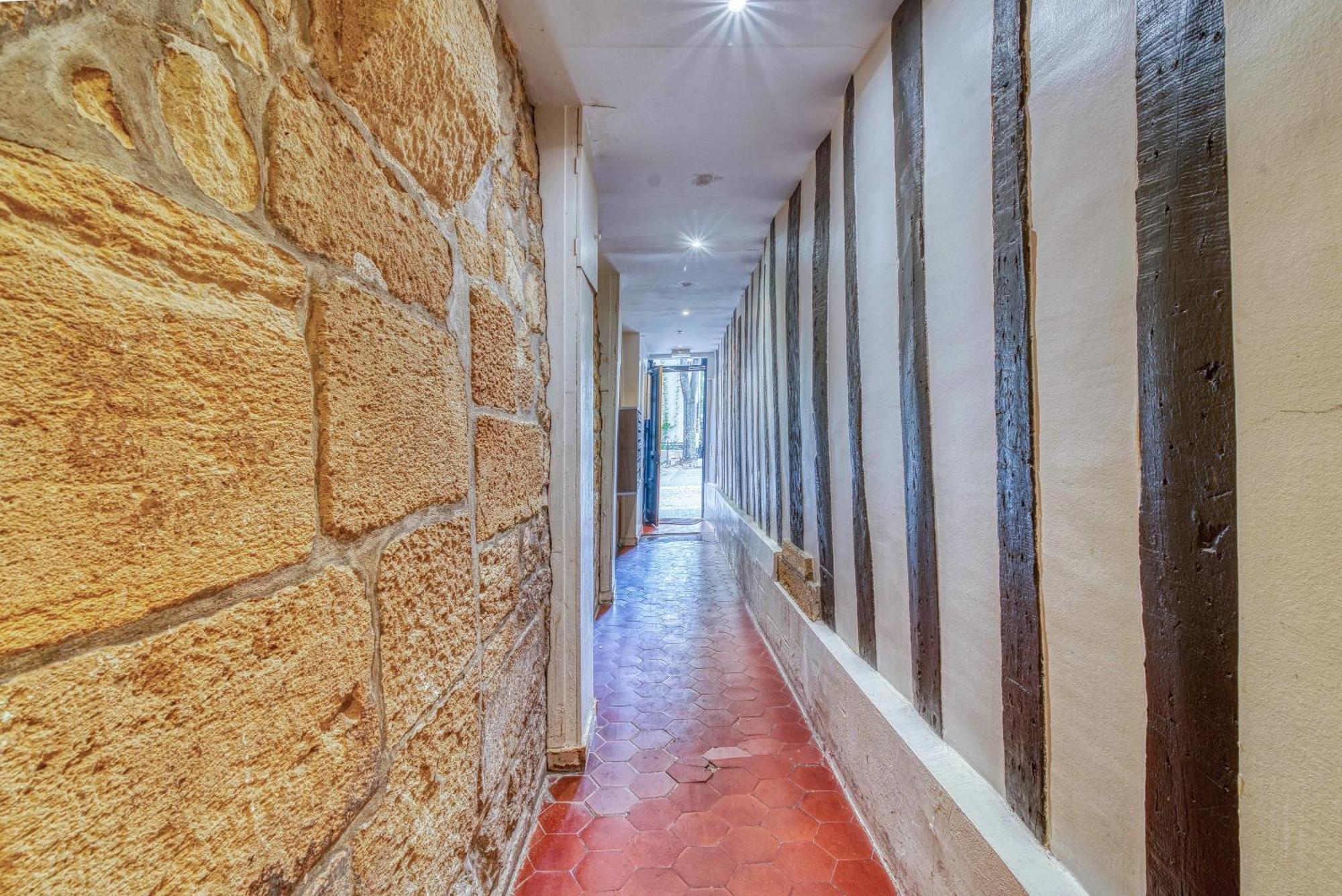 Apartment Charming Near The Louvre Museum