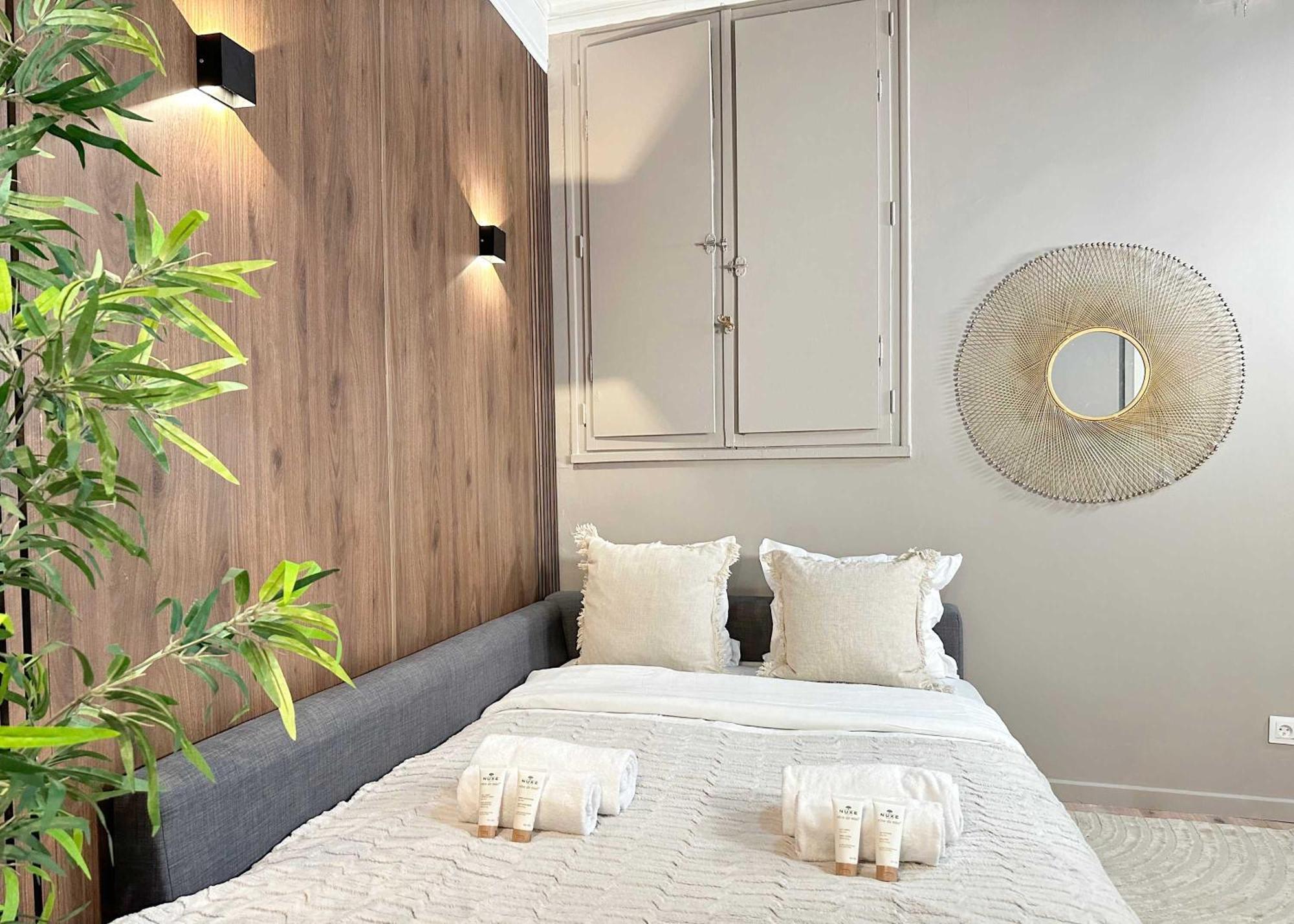 Apartment Charming Near The Louvre Museum Paris