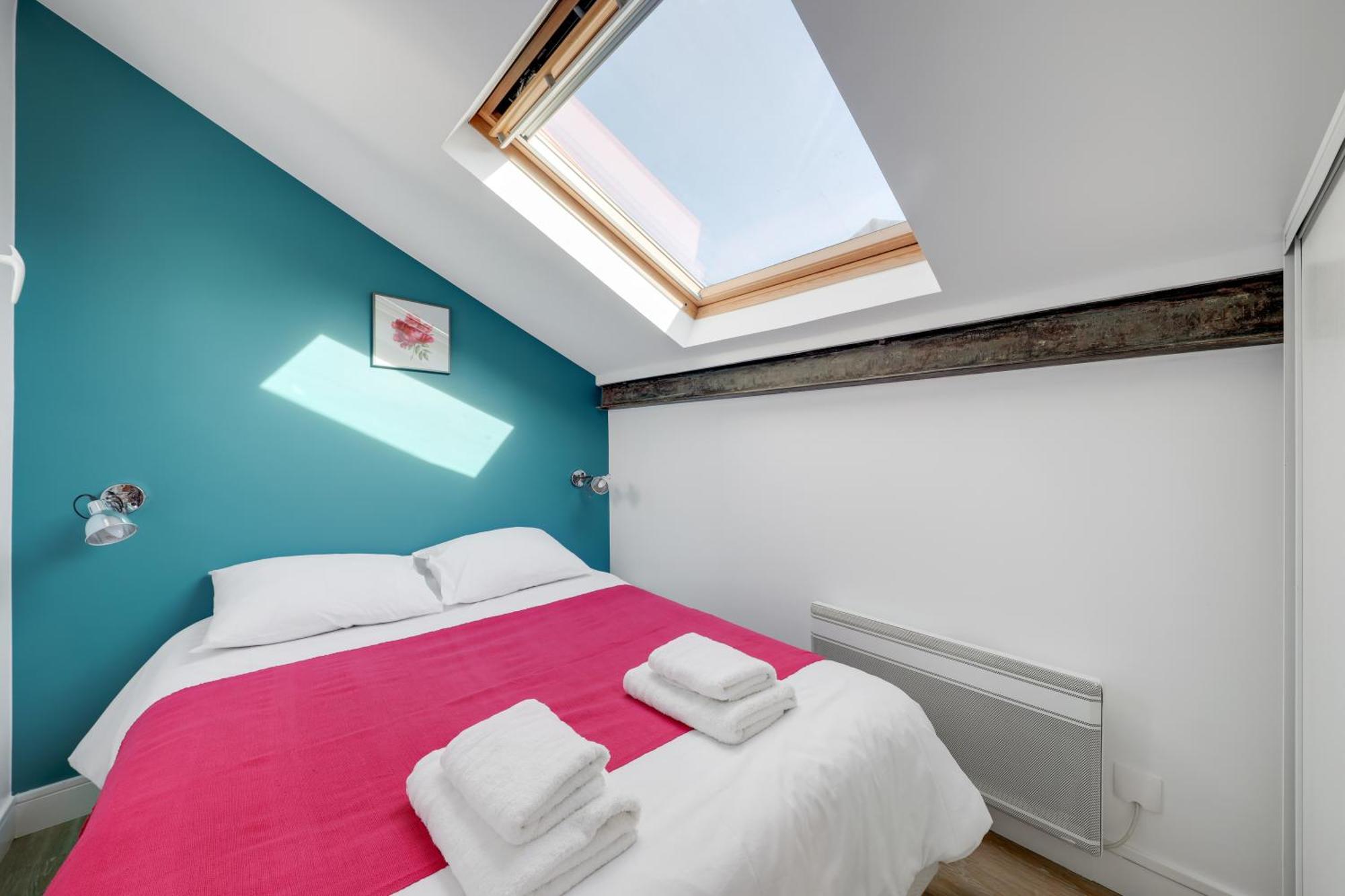 Large Luxury Loft For 6 People By Weekome *