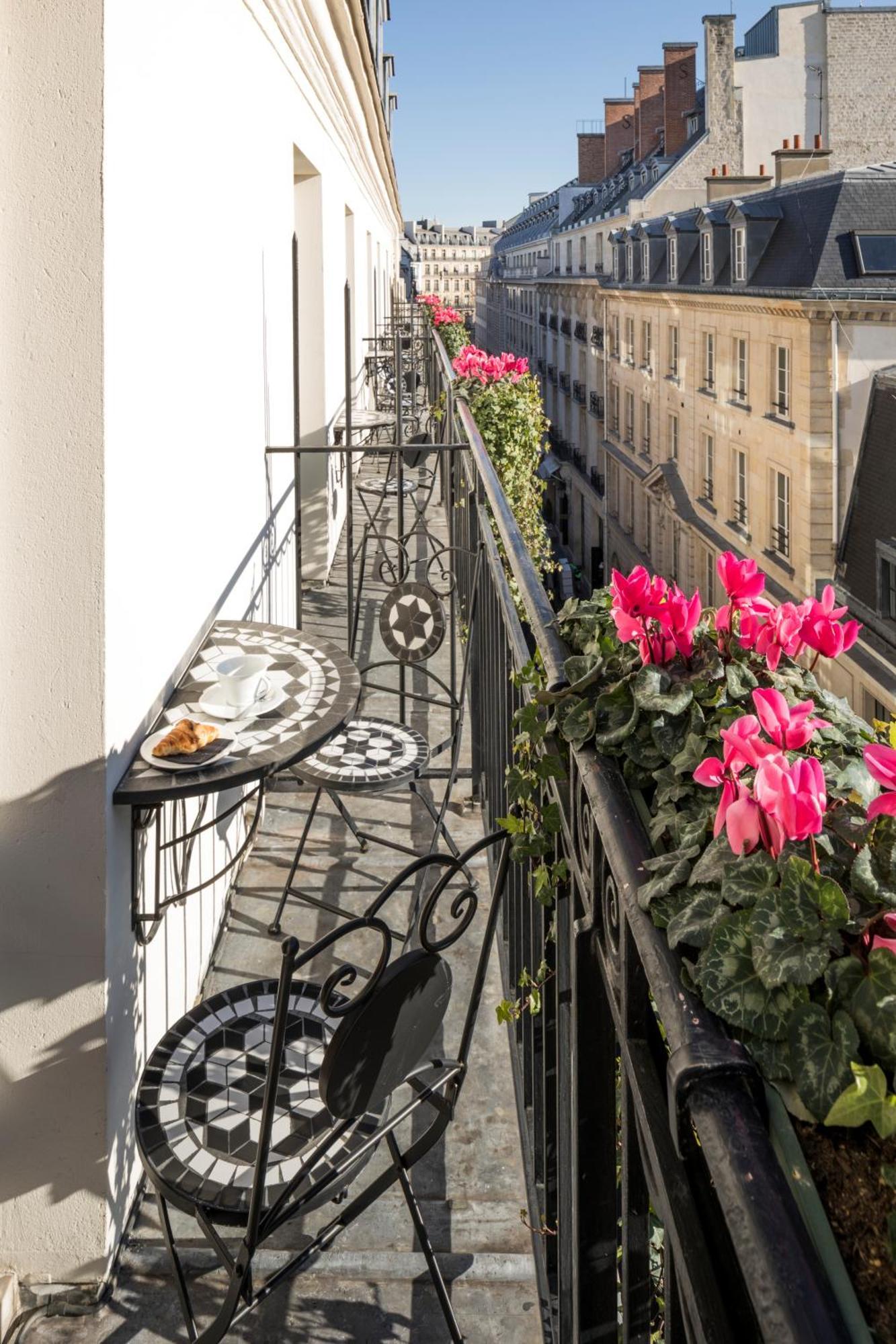 Castille Paris