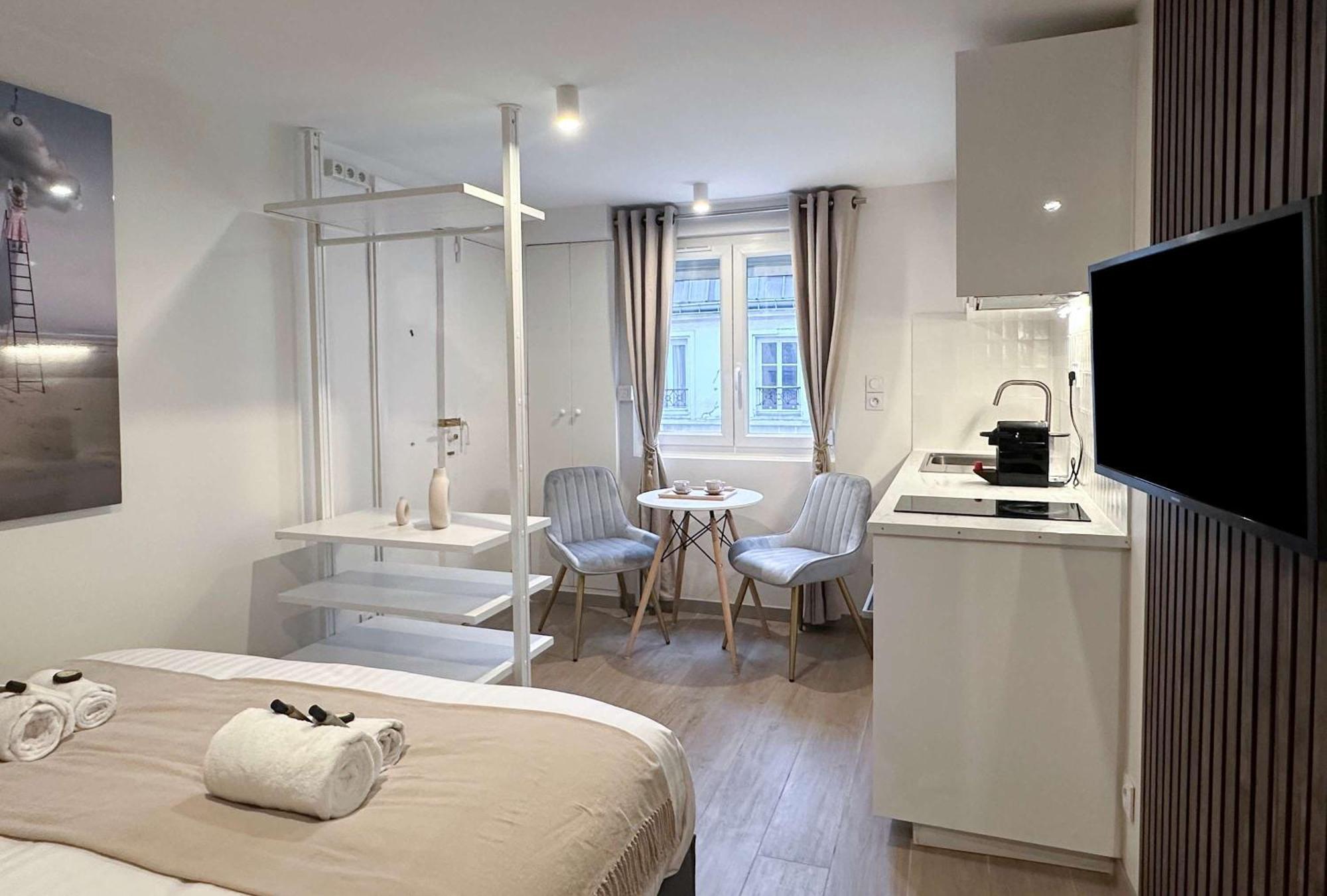 Apartment Brand New Near La Madeleine ! *